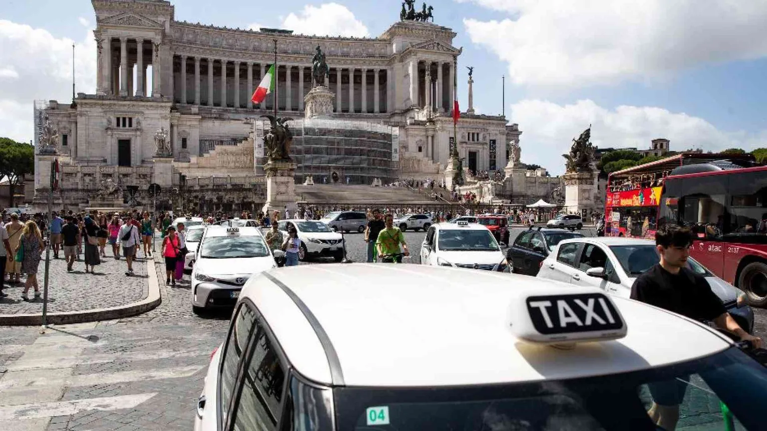 I tassisti non sono macchine, ma quanto devono guadagnare?