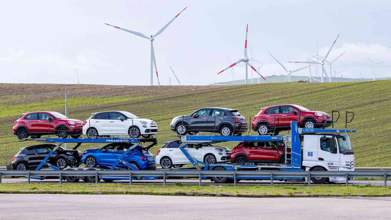 Auto, via ai nuovi incentivi 2024: ecco gli “sconti” e chi può utilizzarli
