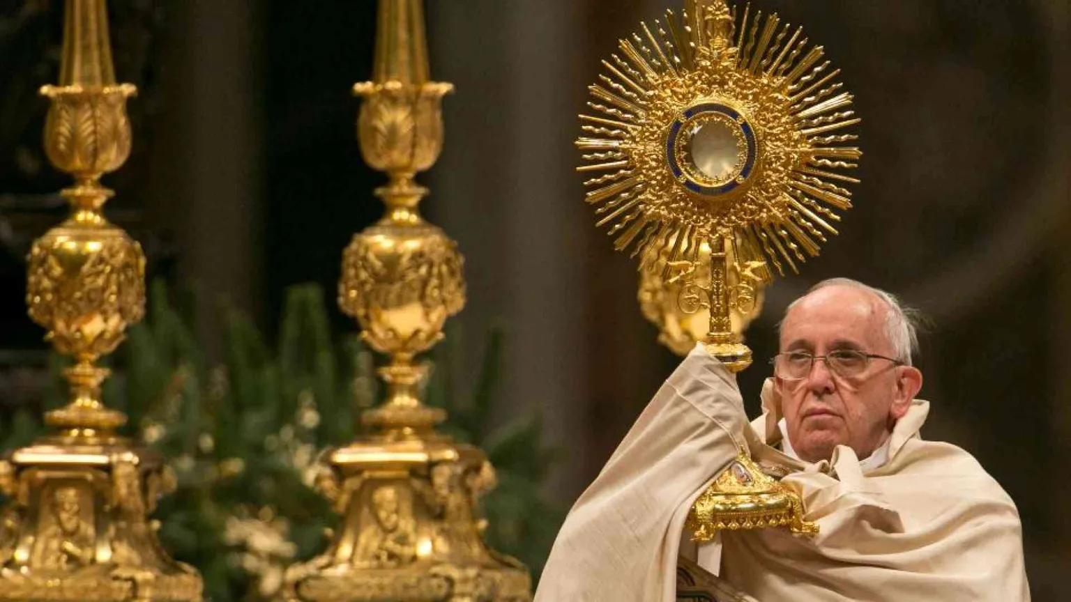 In diretta su Tv2000 il Corpus Domini con il Papa