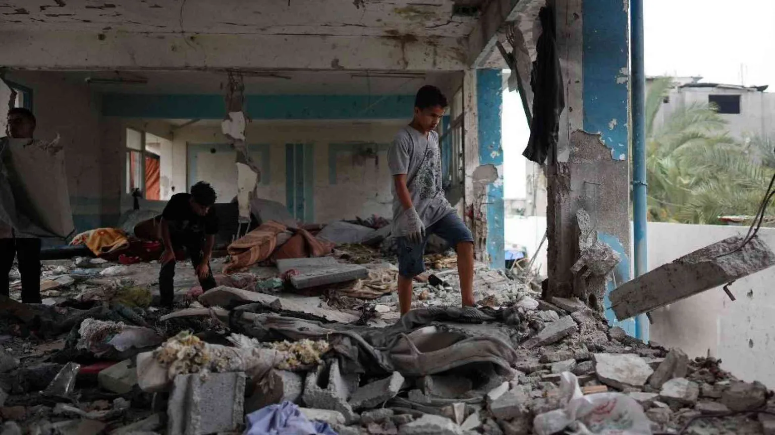 Attacco contro una scuola dell’Onu, 37 morti. Hamas respinge l'accordo Usa