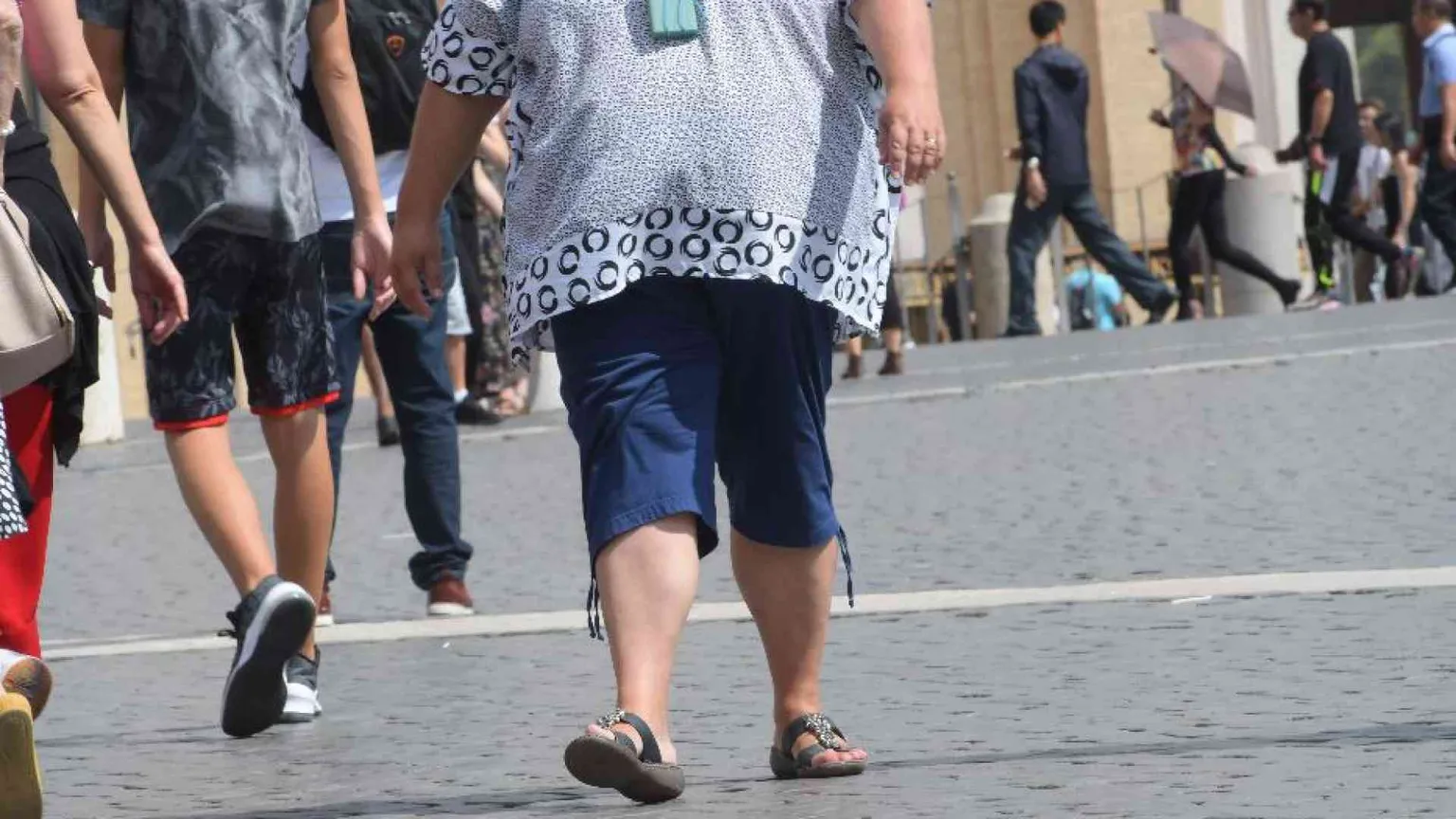 Gli italiani sono sempre di più in sovrappeso, ma l'obesità ha troppi rischi