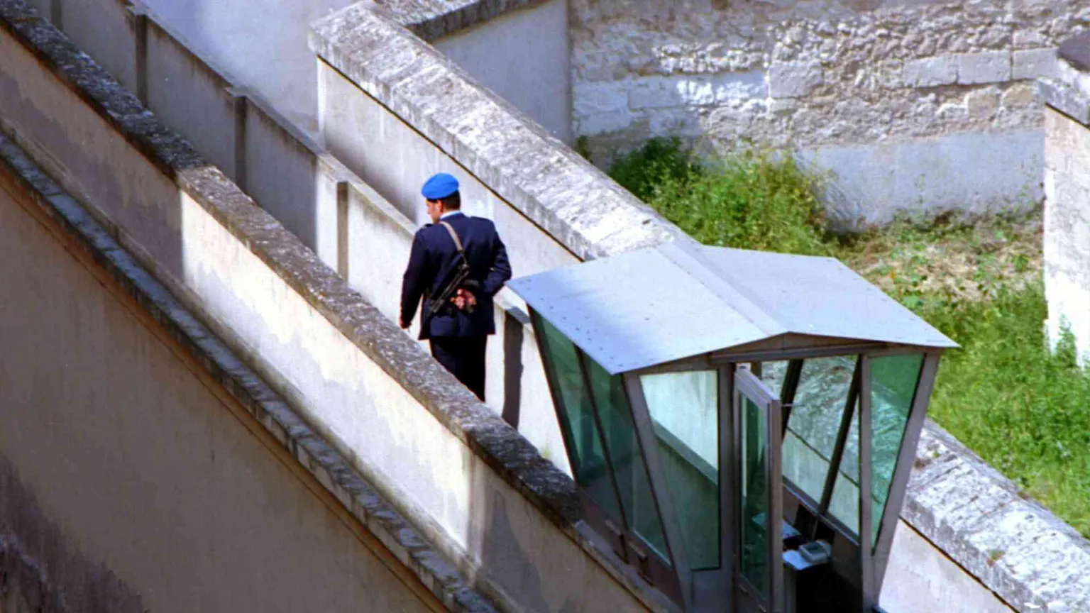 «Carceri, sovraffollamento al 130% e record di suicidi»