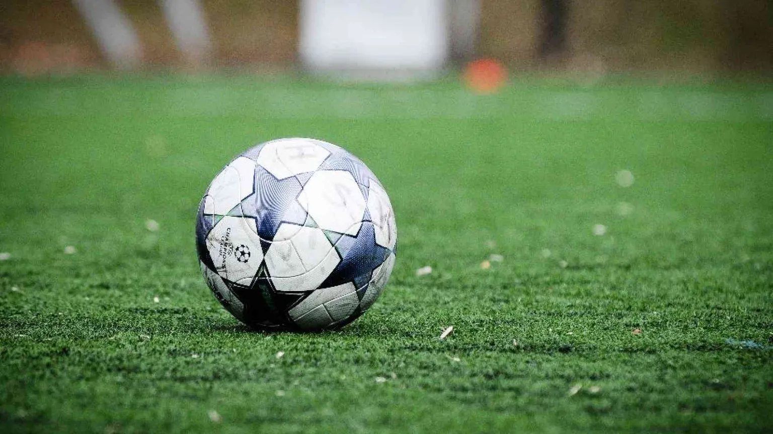 Da Archimede al microchip, quanta scienza e geometria nel pallone