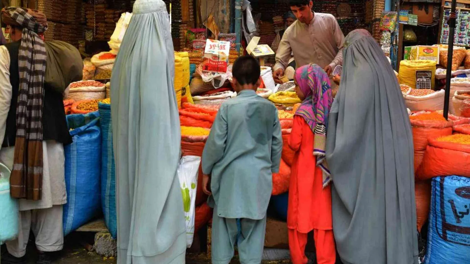 Video-choc dall'Afghanistan: donna stuprata nelle carceri dei taleban