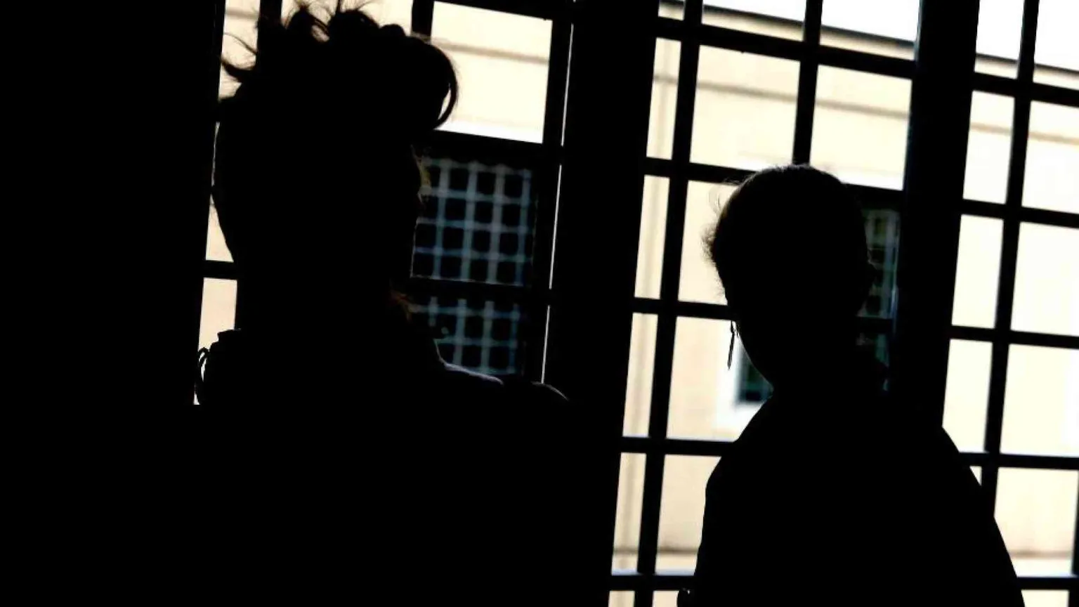 Giustizia e carceri ci riguardano tutti: «Fate filtrare luce nelle celle»