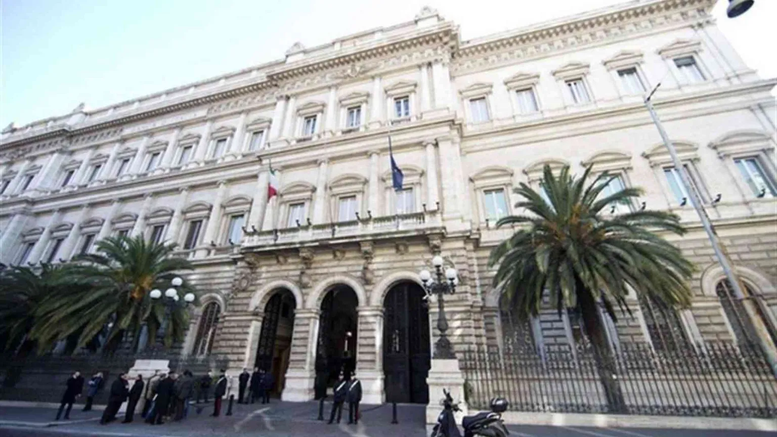 Crescita moderata nel secondo trimestre: +0,6%