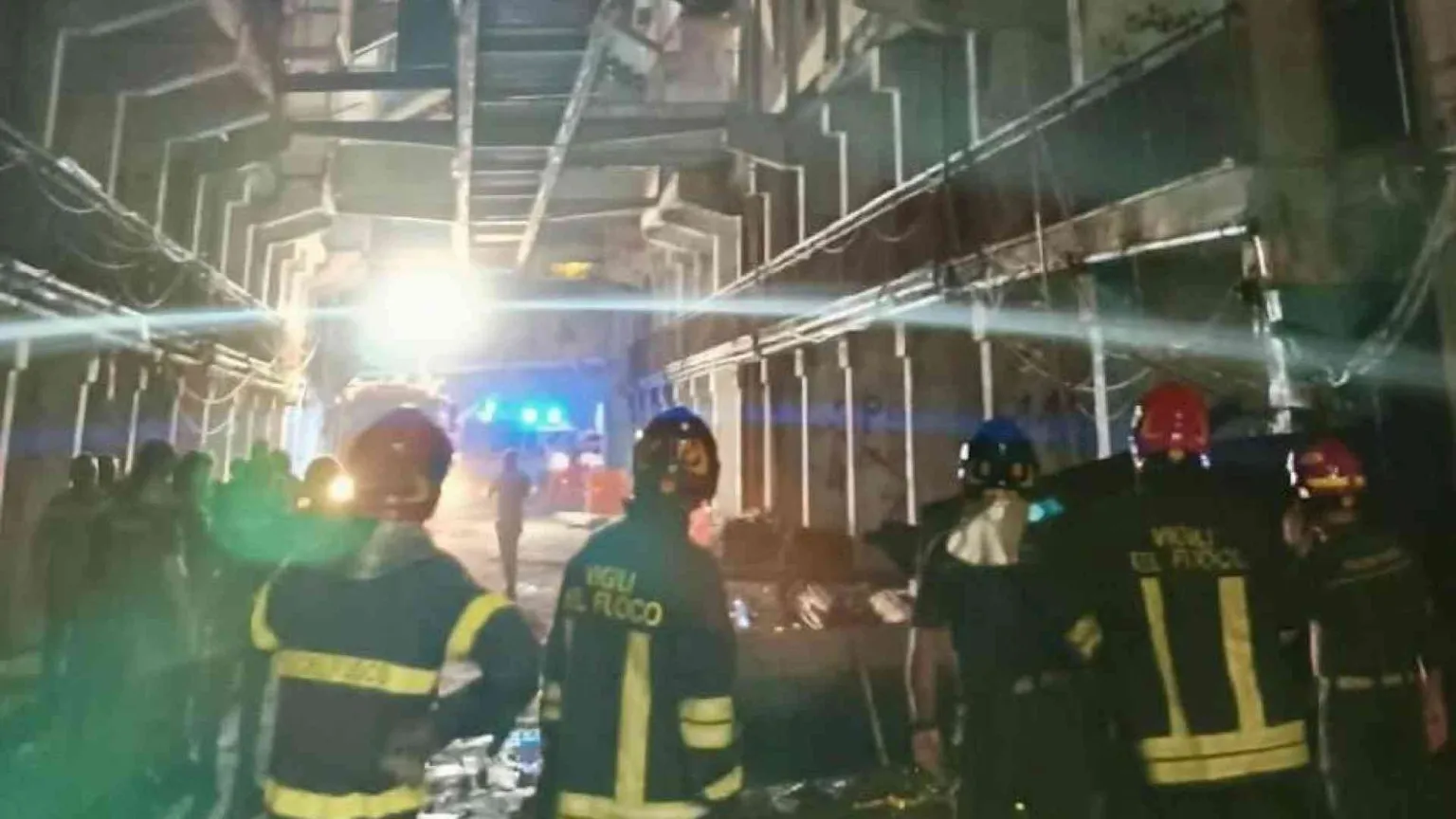 Il crollo, le due vittime, i bimbi feriti: cosa è successo a Scampia