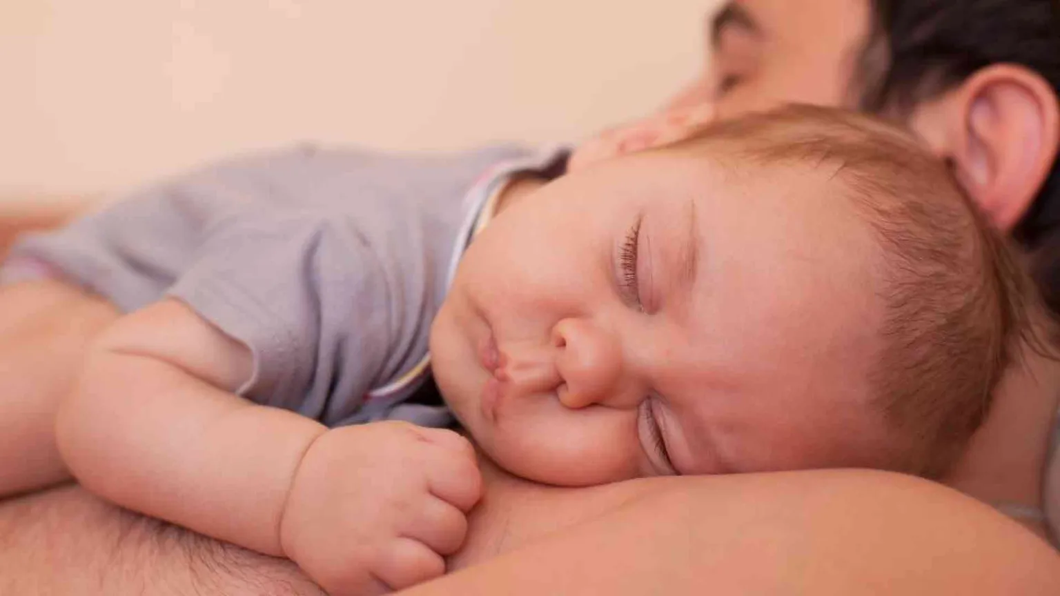 Al neonato ci pensa papà. E tutto va meglio