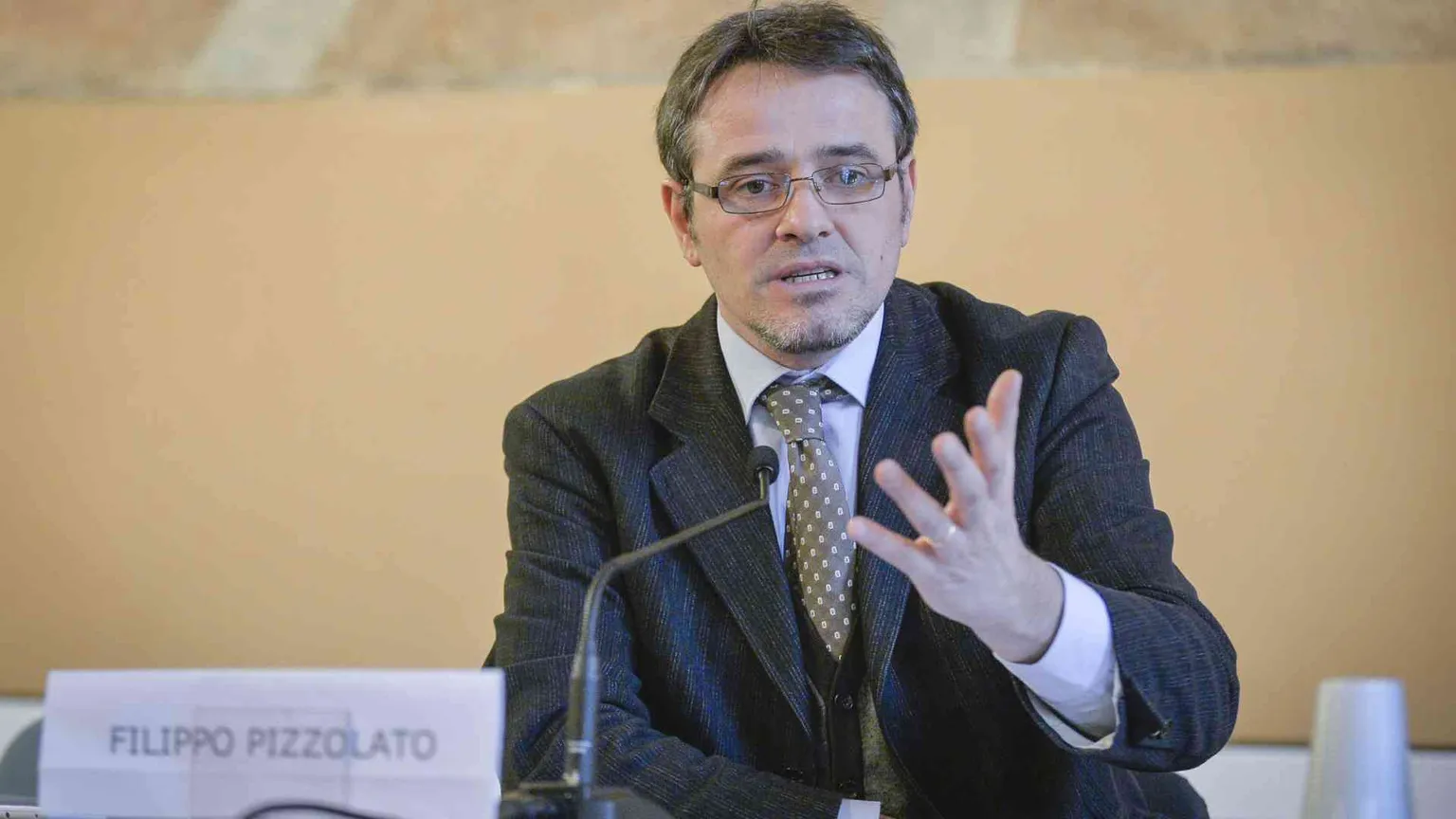 «Rapporto malato partiti-cittadini. E queste riforme non sono la ricetta»