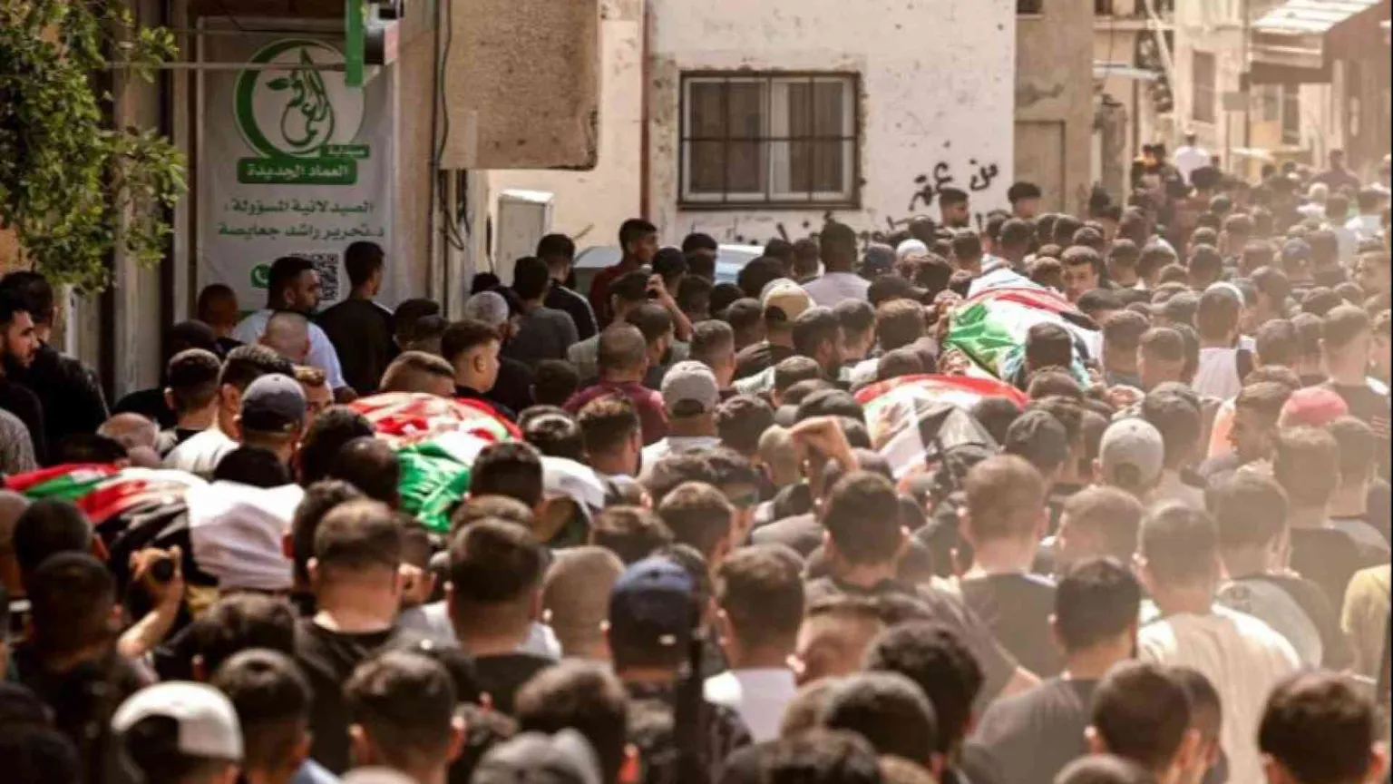 Israele «blinda» la Cisgiordania. Hamas chiama all’azione i kamikaze