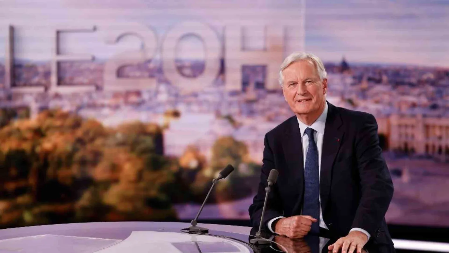 Governo Barnier, oggi va in piazza il "muro rosso" contro Macron