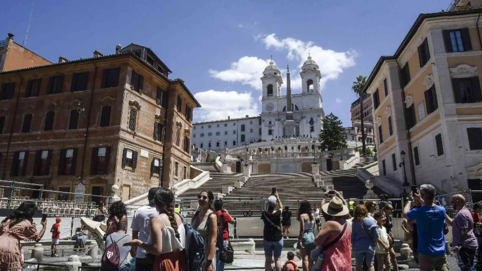 Se la Corte dei conti di Parigi "rivuole" Trinità dei Monti