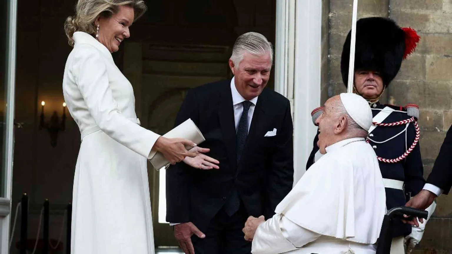 Il Papa in Belgio: una vergogna gli abusi nella Chiesa