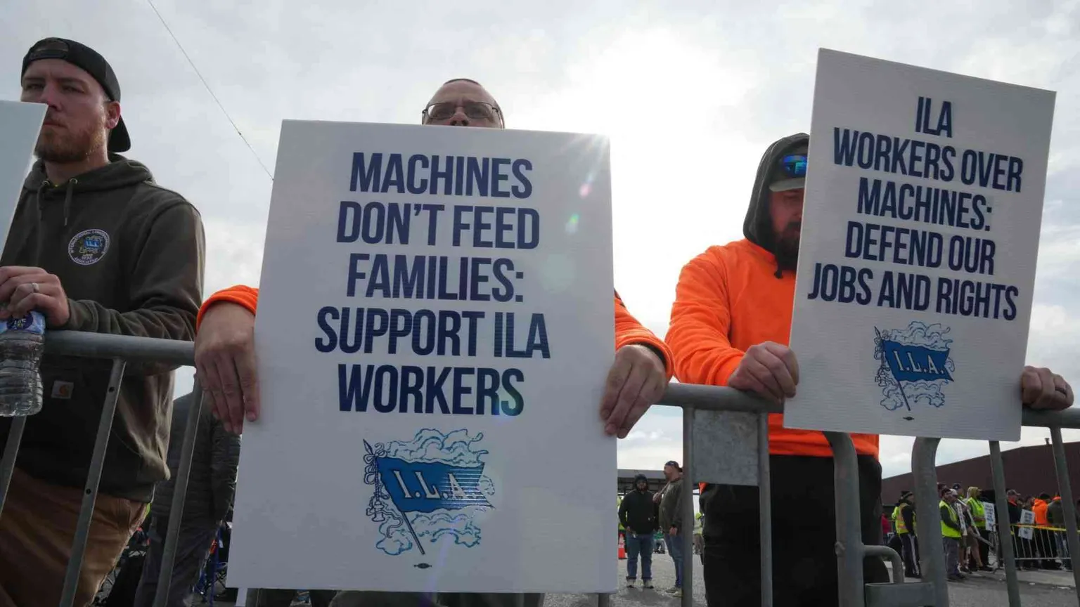 Sciopero dei porti Usa, a rischio le forniture globali