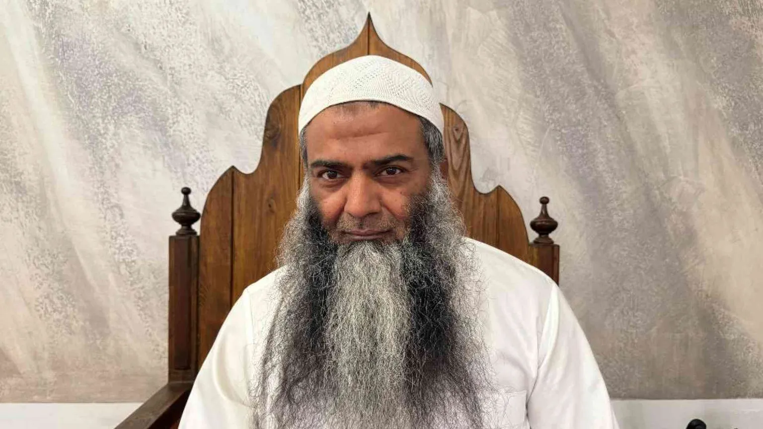«Sono un estremista islamico». L'espulsione dell'imam filo-Hamas è un caso