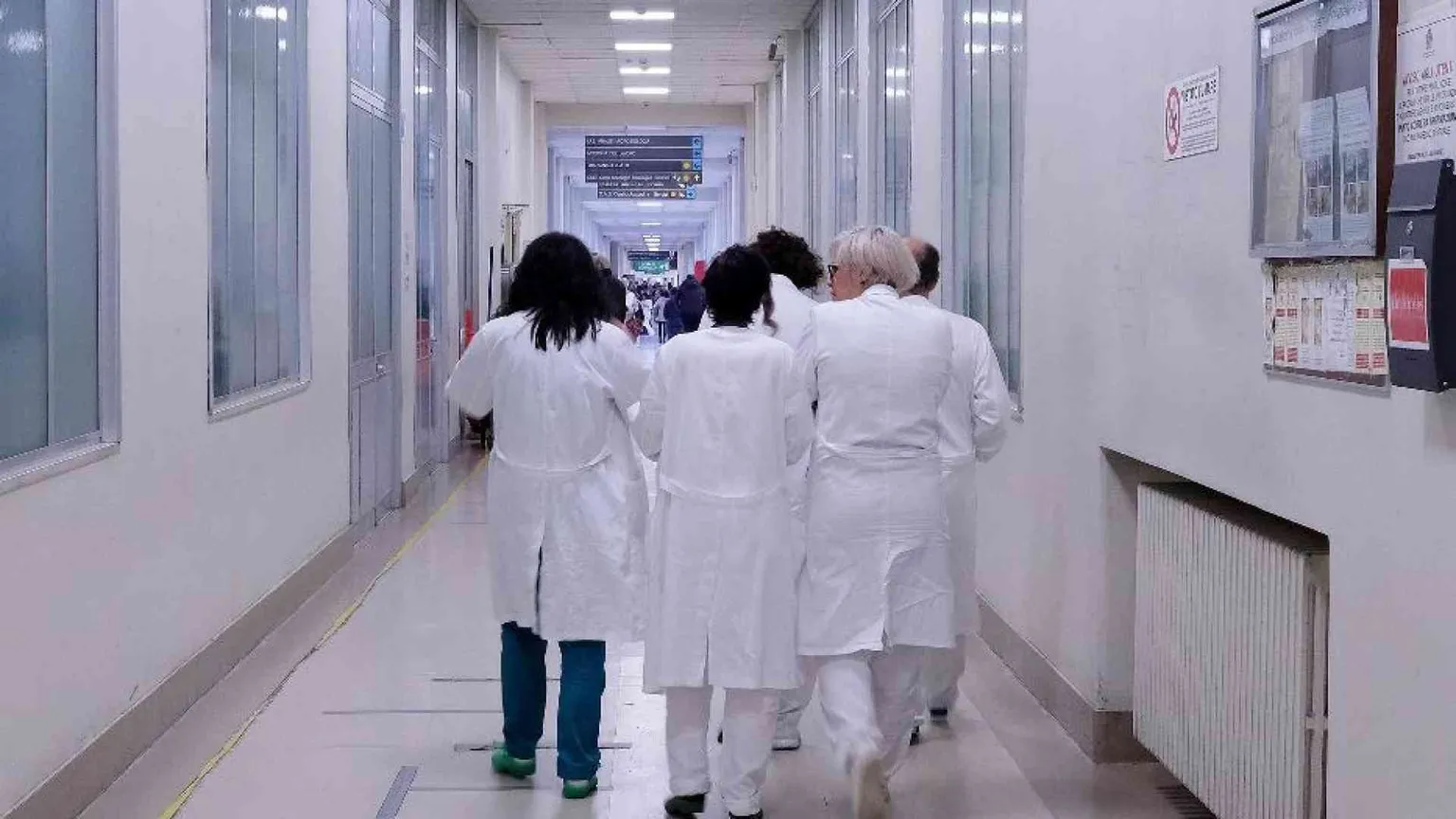 I rettori: «Senza il test di Medicina il sistema non è più sostenibile»