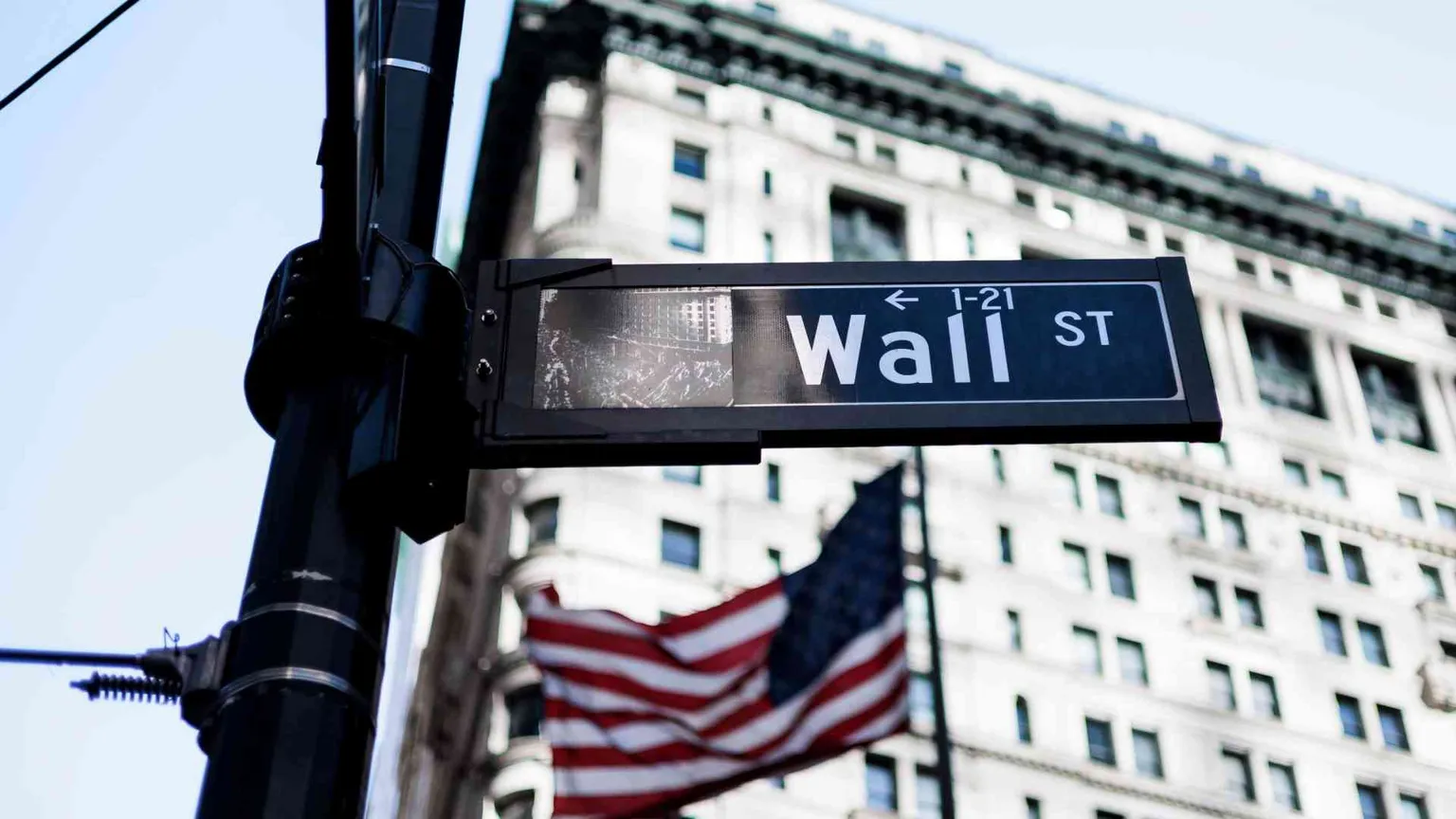 Lavoro fermo, Wall Street in altalena: un voto nel segno della volatilità