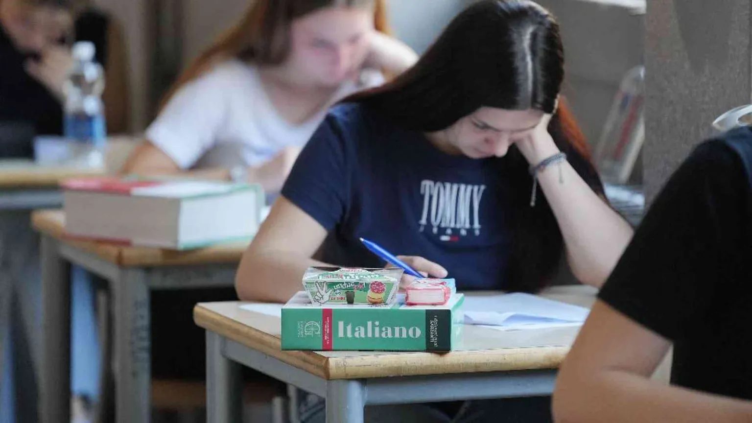 I manuali scolastici non vanno buttati: sono una risorsa