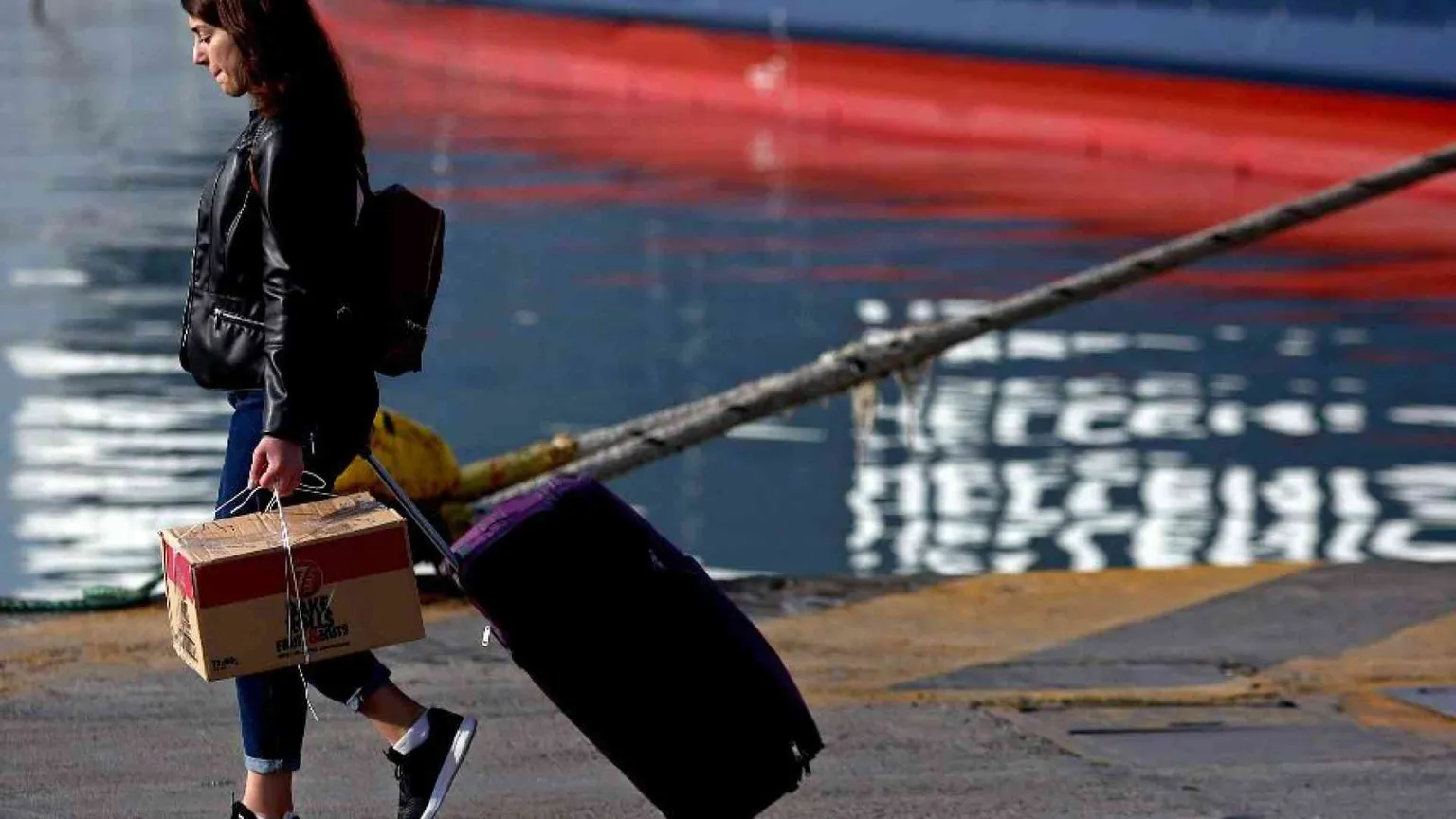 Sempre più giovani emigrano all'estero: ecco l'unica Italia che cresce
