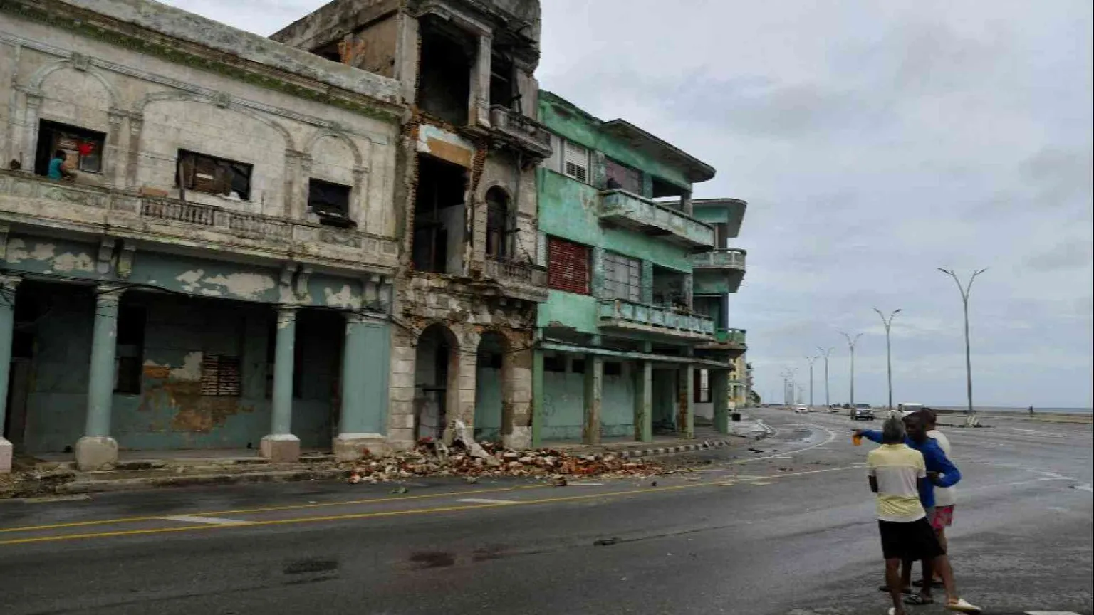 Cuba affonda tra la crisi economica e i disastri naturali. E Trump fa paura