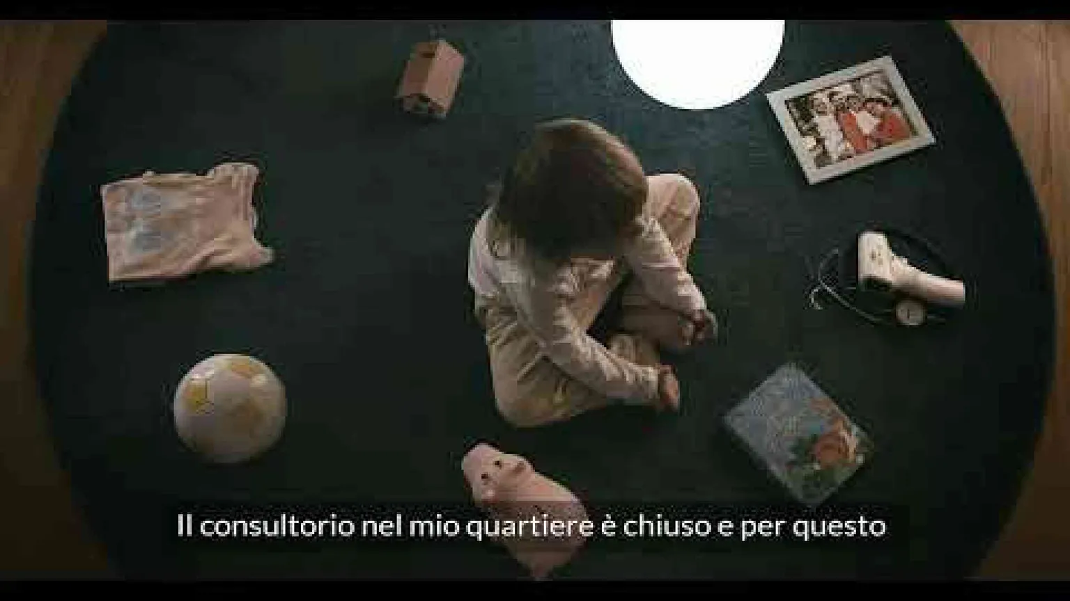 L'Italia dei pochi bambini sempre più poveri. I rincari anche sulle pappe