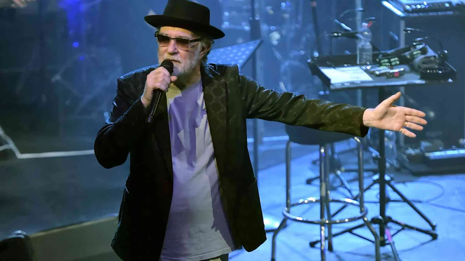 Francesco De Gregori, canzoni e poesie di un Principe