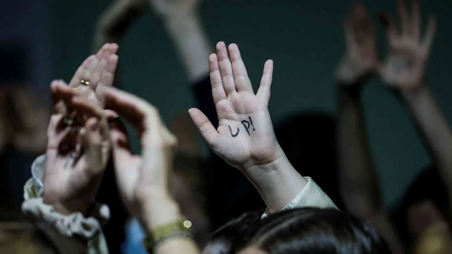 Il caos della Cop29: «Non c'è azione per il clima dove non c'è pace»