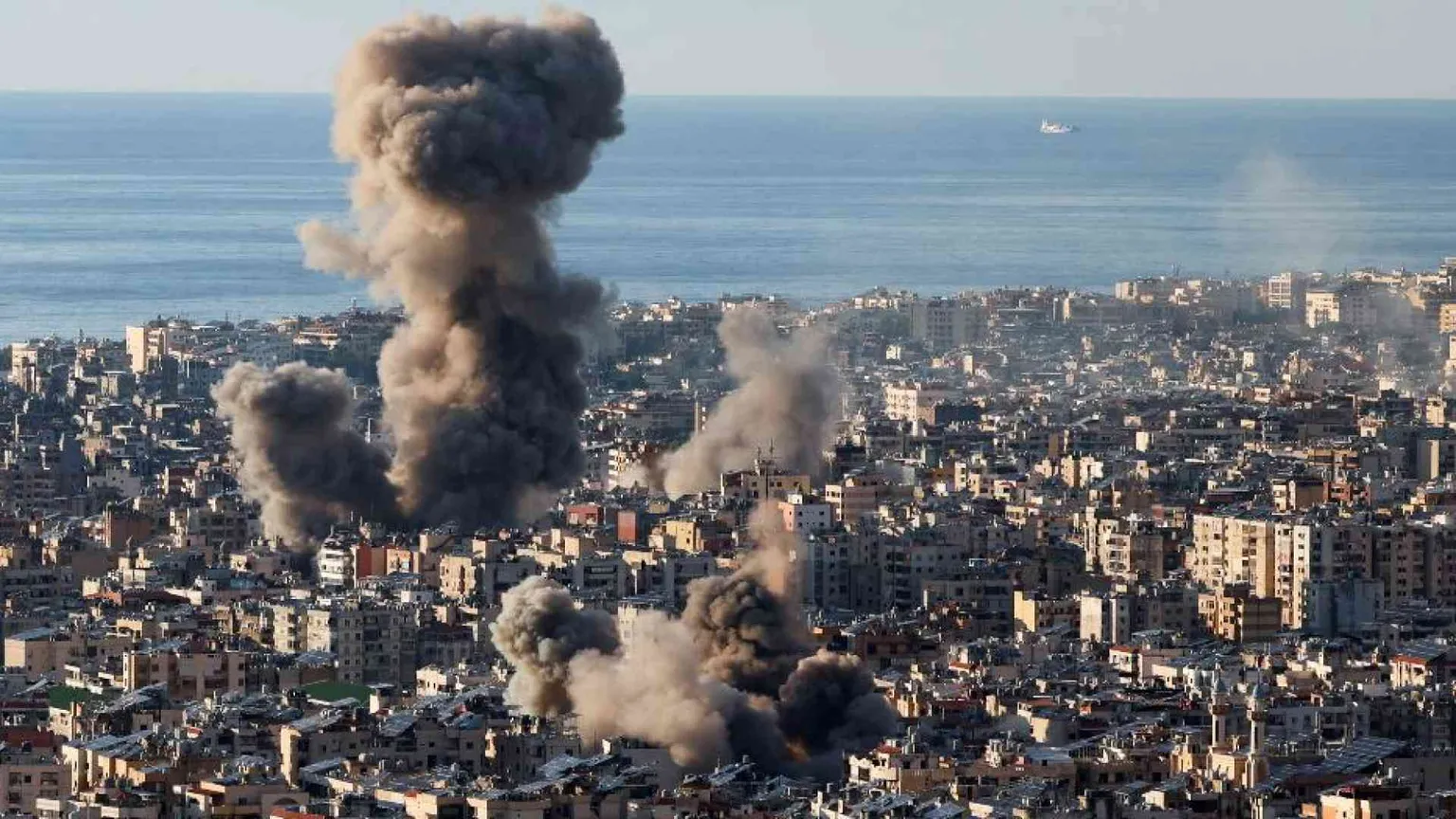 La tregua tra Israele e Hezbollah in vigore domani. Ed è una speranza per Gaza