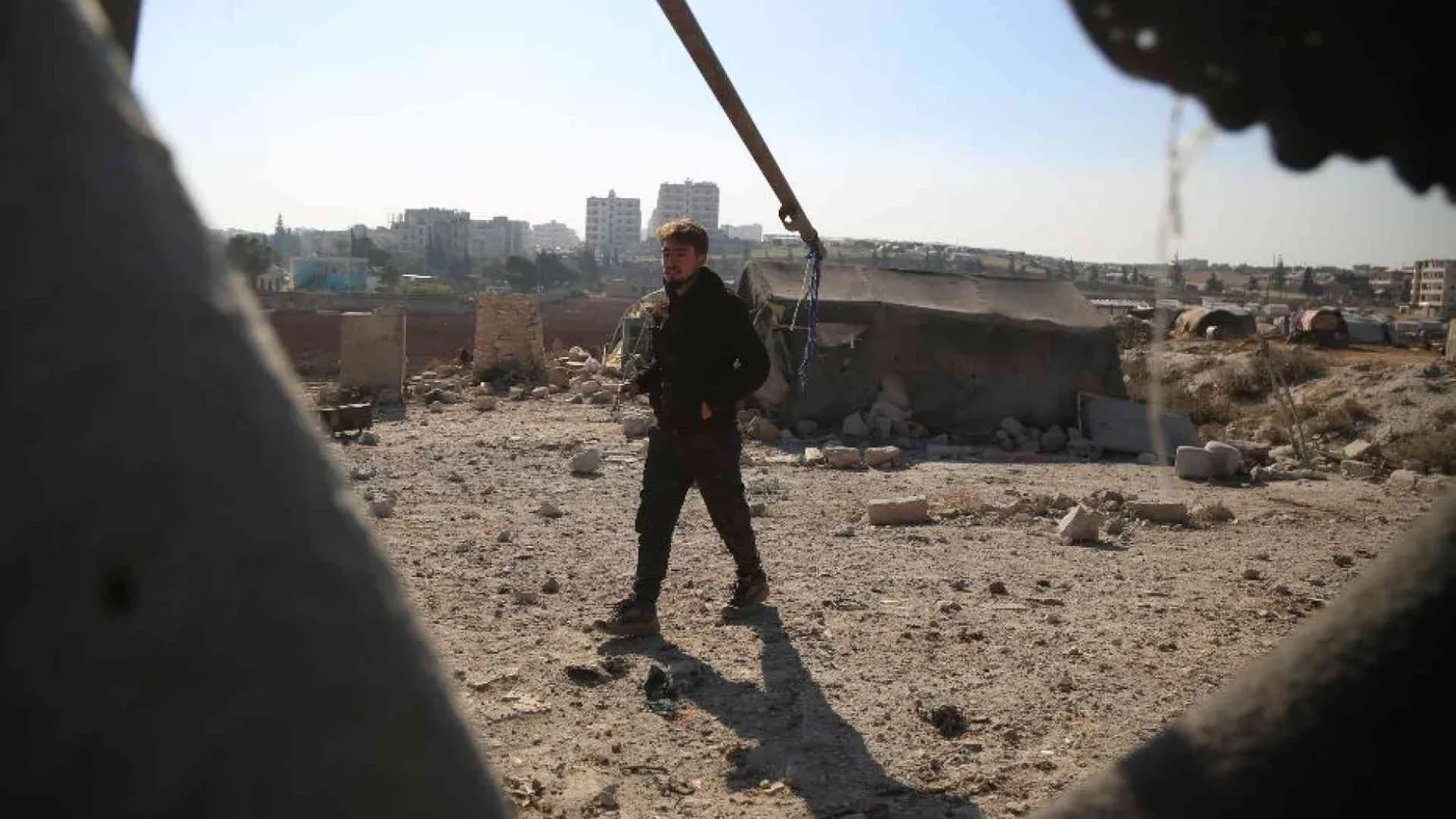 I raid russi e le milizie dell'Iran per sostenere Assad. Colpiti i francescani