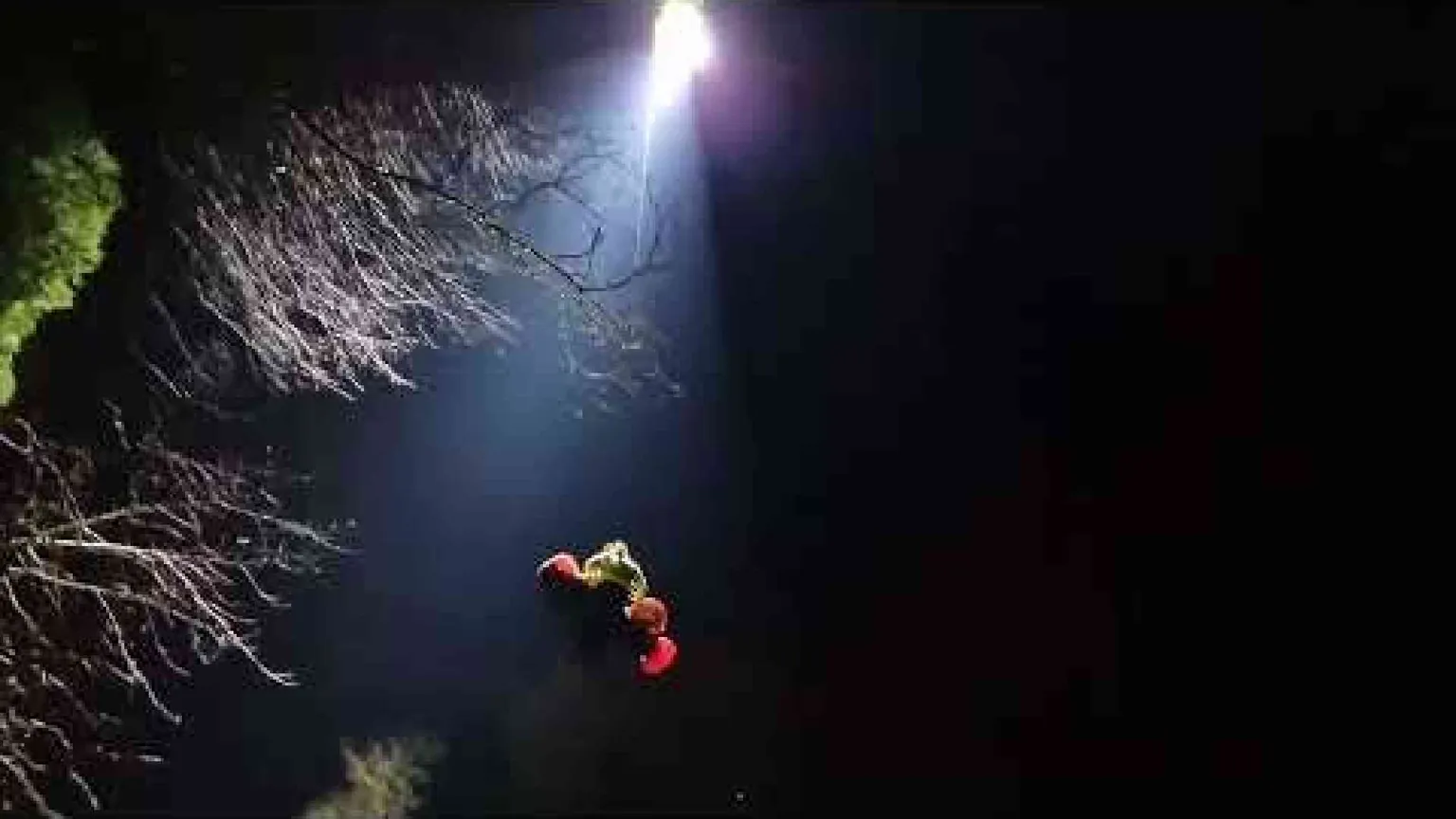 È stata liberata la speleologa intrappolata nella grotta