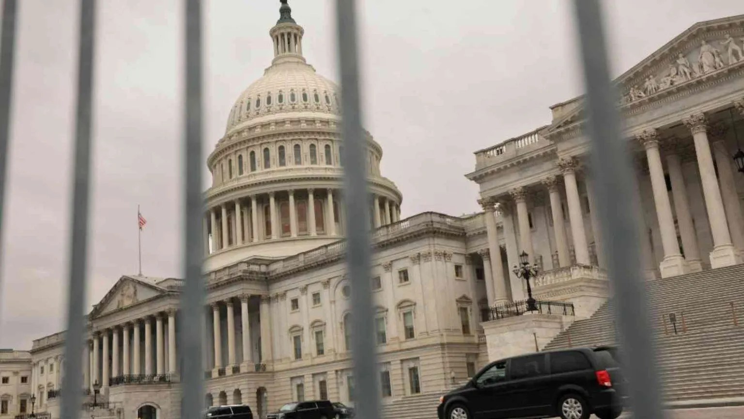 Shutdown evitato in extremis, salvi gli stipendi di 800mila lavoratori