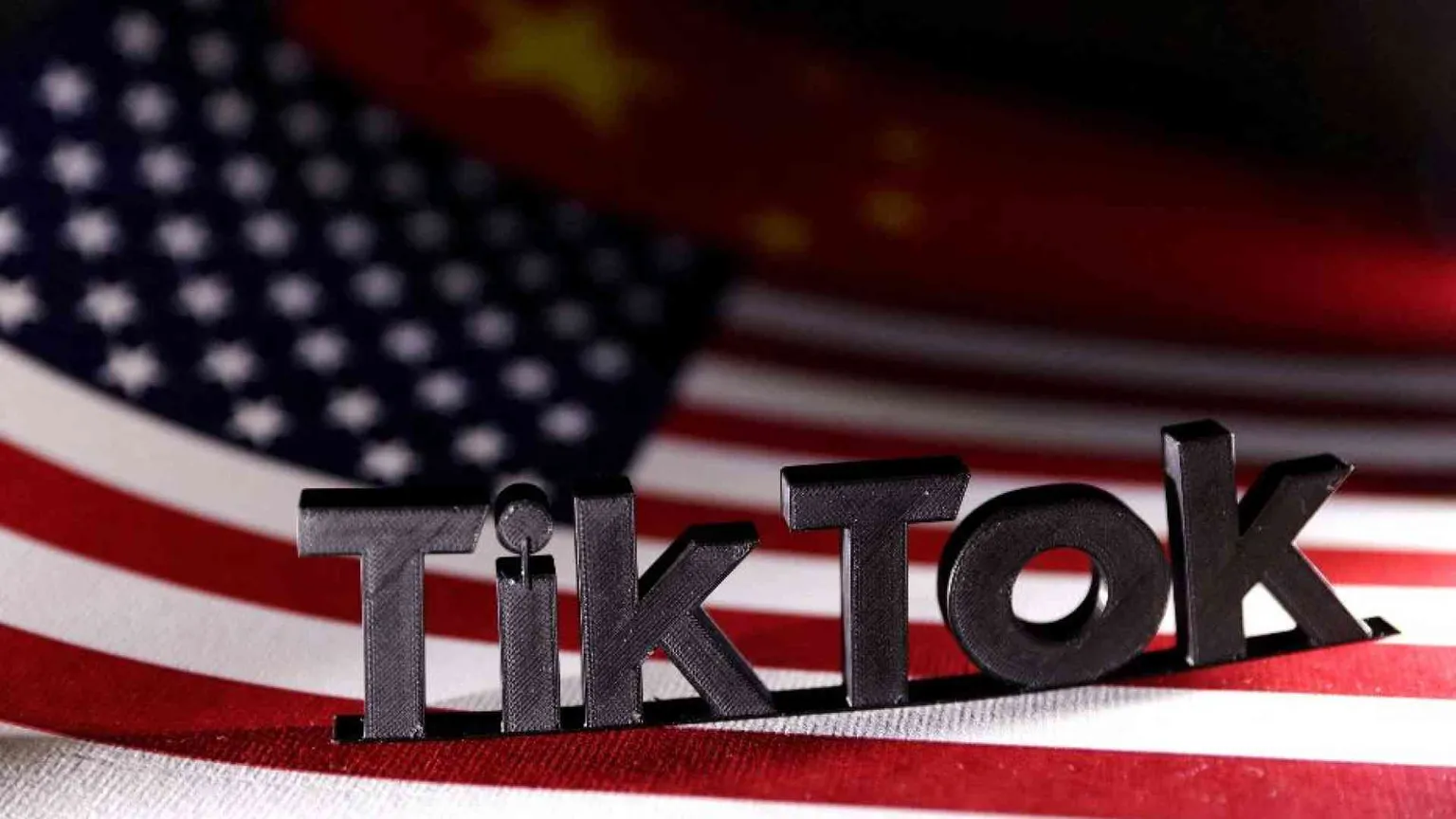 Perché Trump chiede di sospendere il blocco di TikTok previsto a gennaio