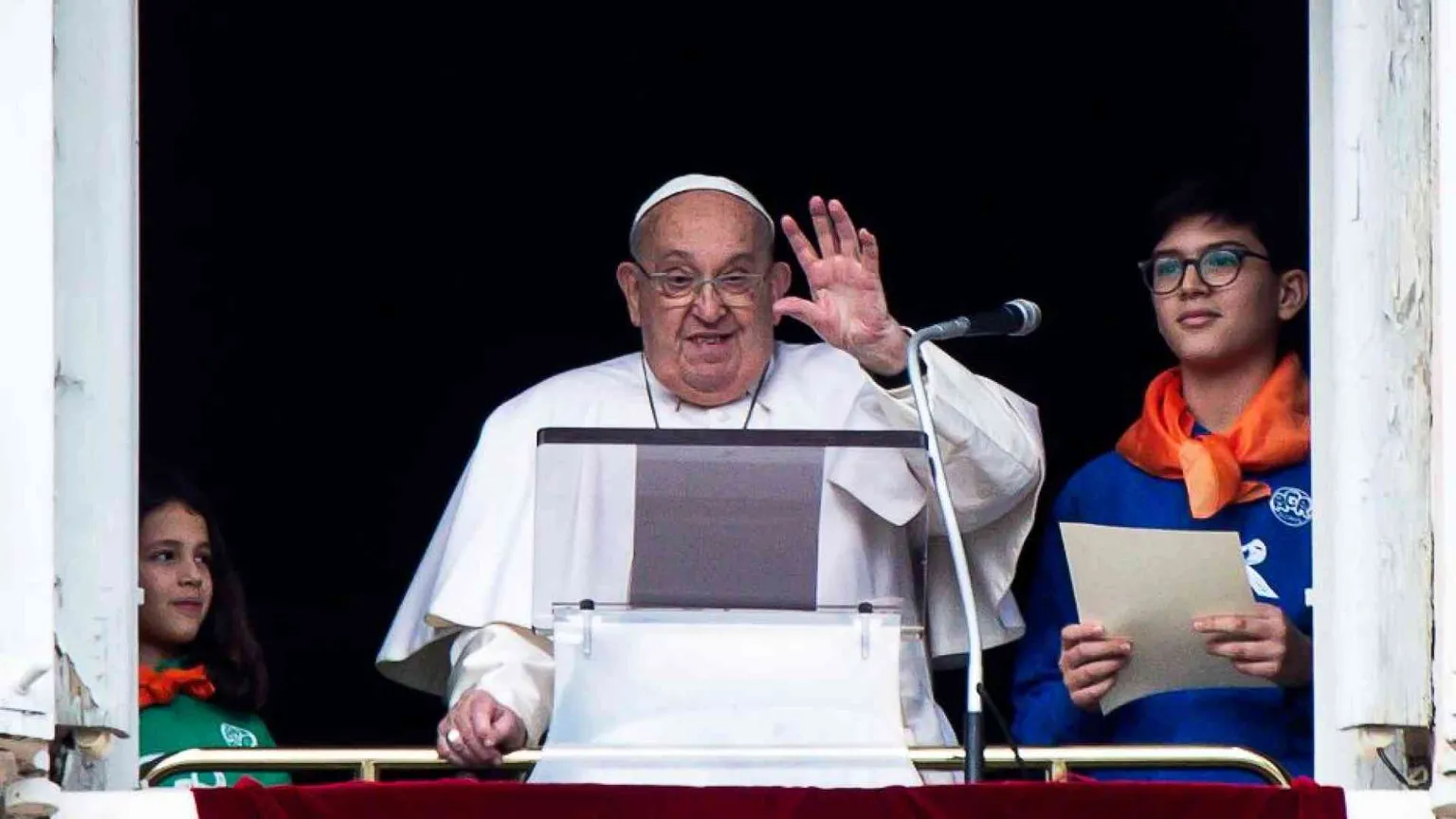 Il Papa: lo sterminio degli ebrei non può essere né dimenticato né negato