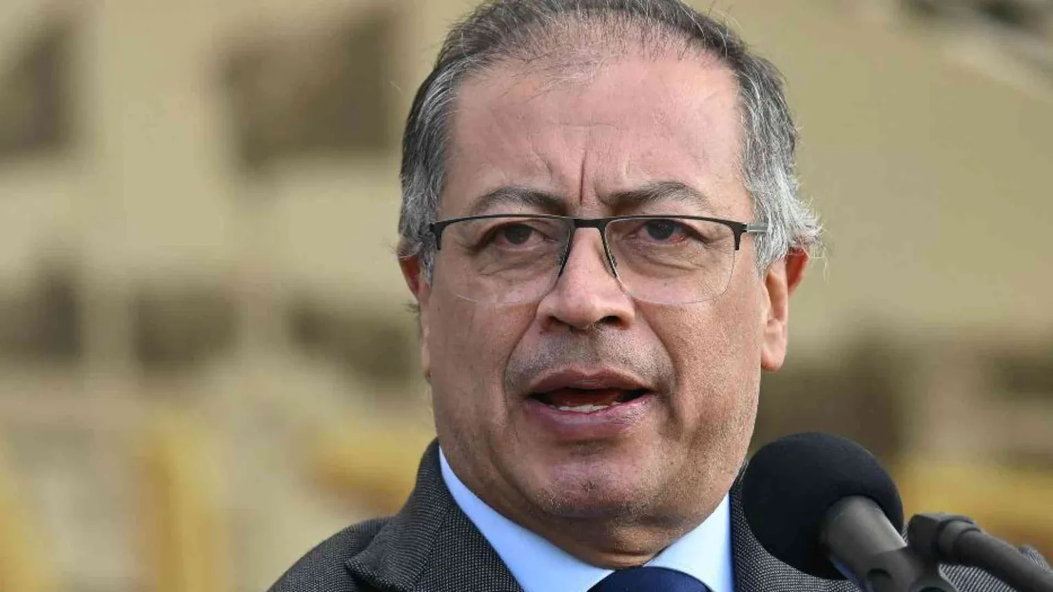 La Colombia si arrende a Trump: sì ai voli dei migranti