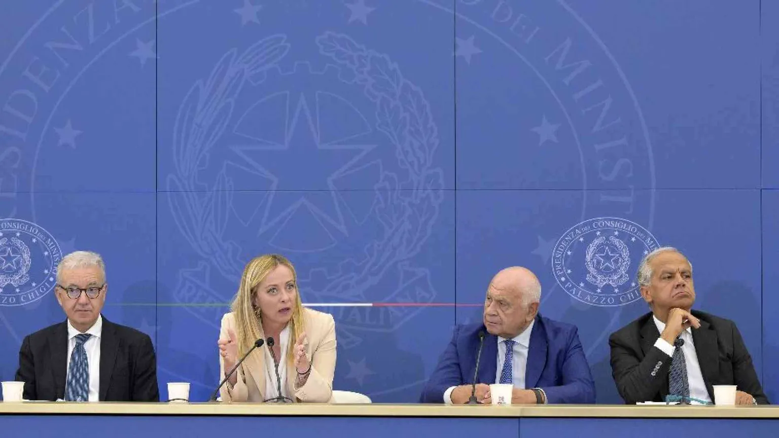 Il caso Almasri paralizza le Camere