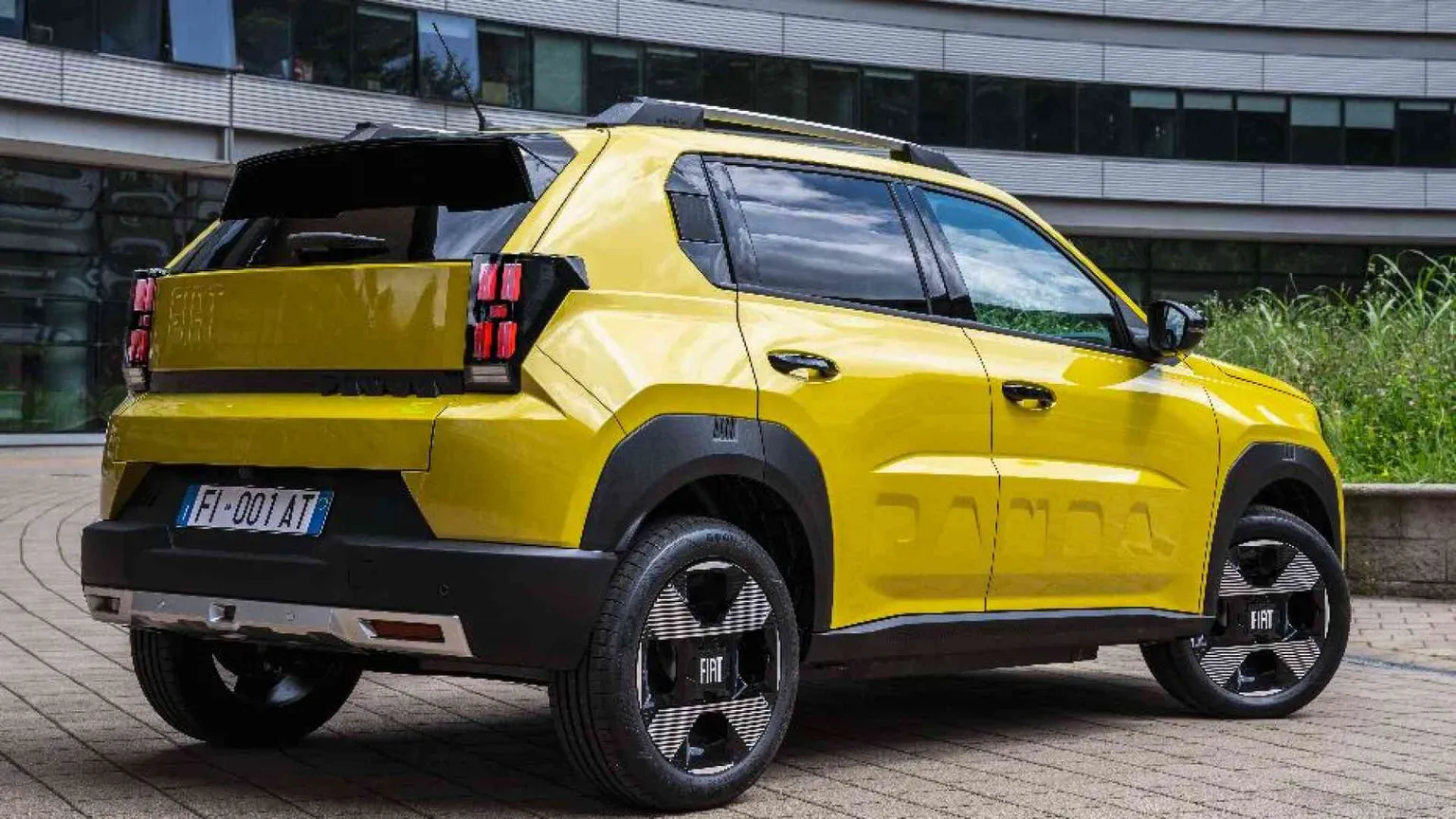 Arriva Fiat Grande Panda: ecco com'è e quanto costa