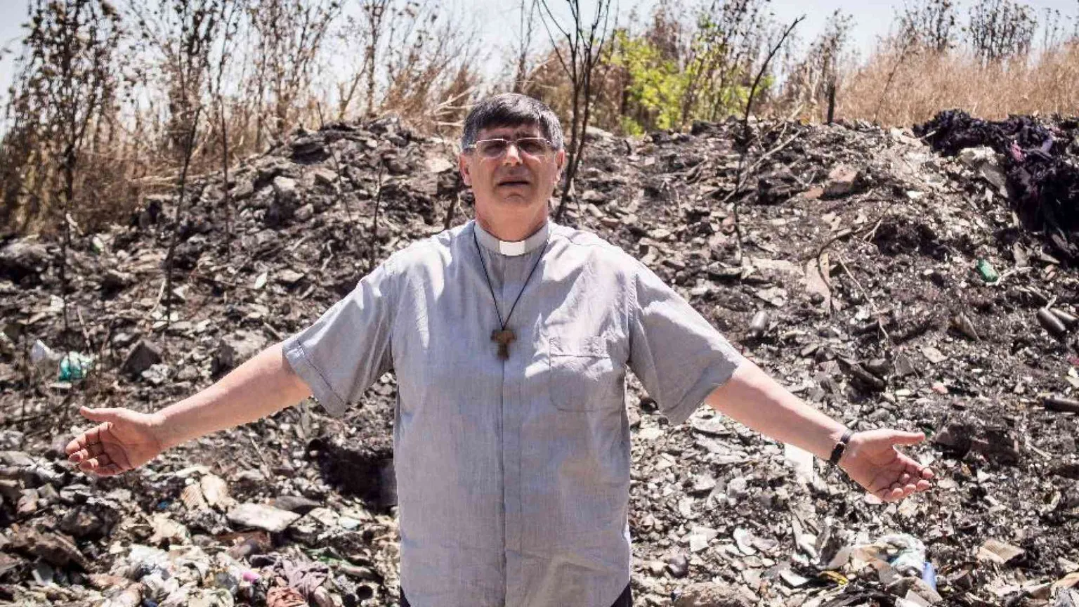 Per i bimbi nelle bare, per chi lotta con il cancro: mai più Terre dei fuochi
