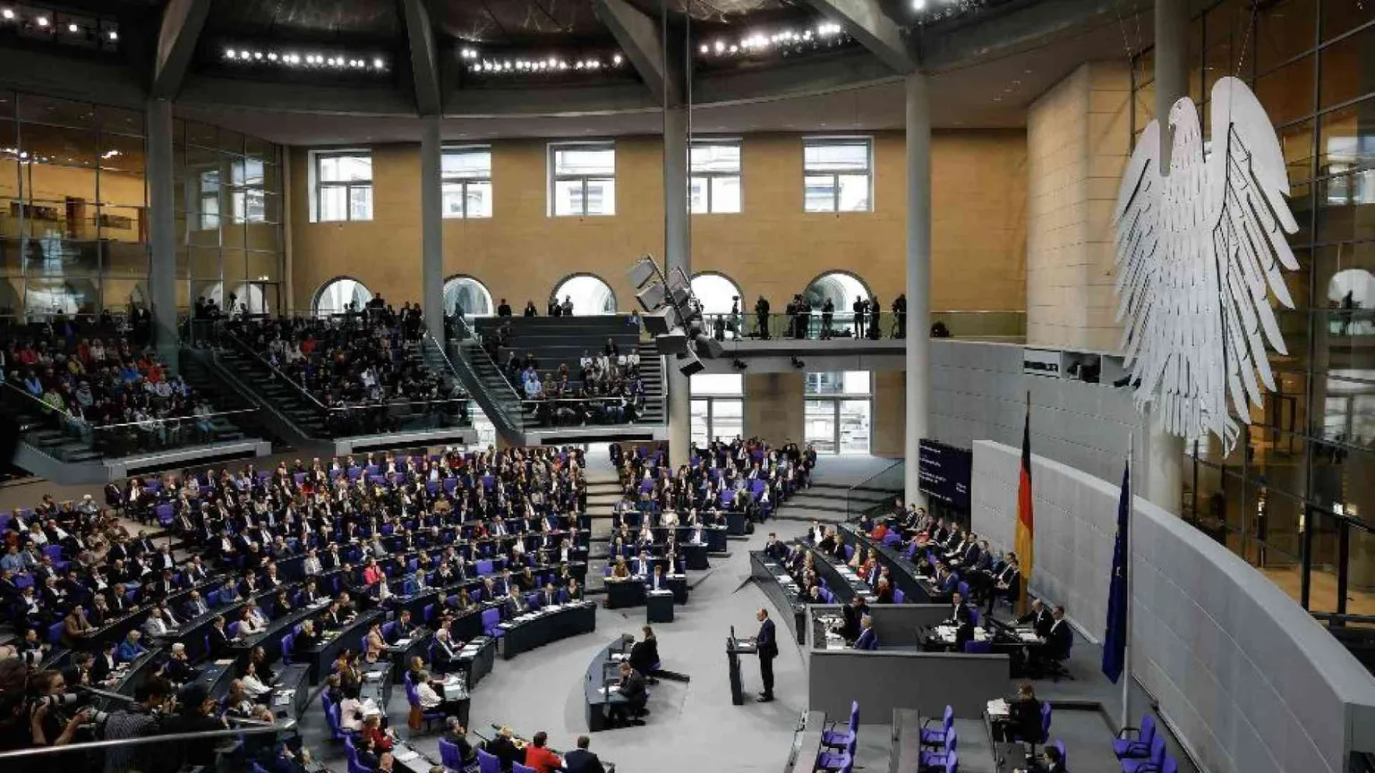 La legge anti-migranti bocciata, la Cdu in pezzi: cosa succede in Germania