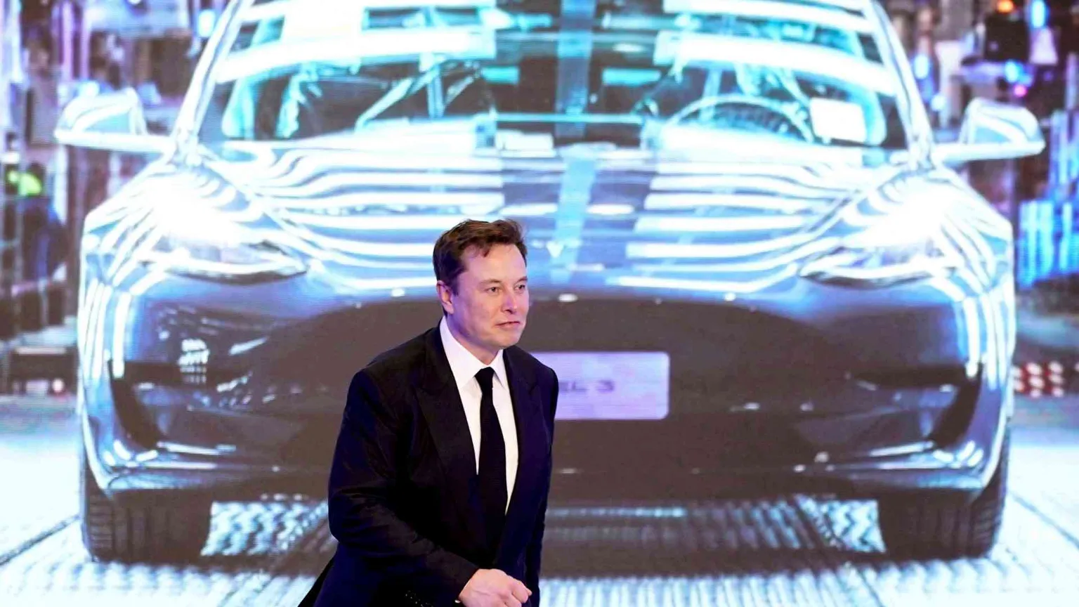 Possibile che Tesla sia in crisi per colpa delle scelte politiche di Musk?