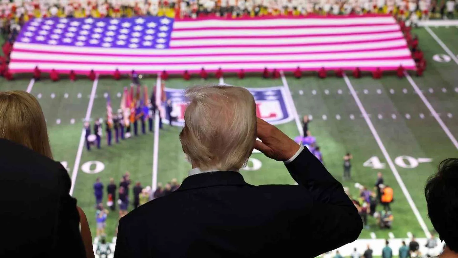 Trump: ho parlato con Putin. E annuncia dazi al 25% sull'acciaio