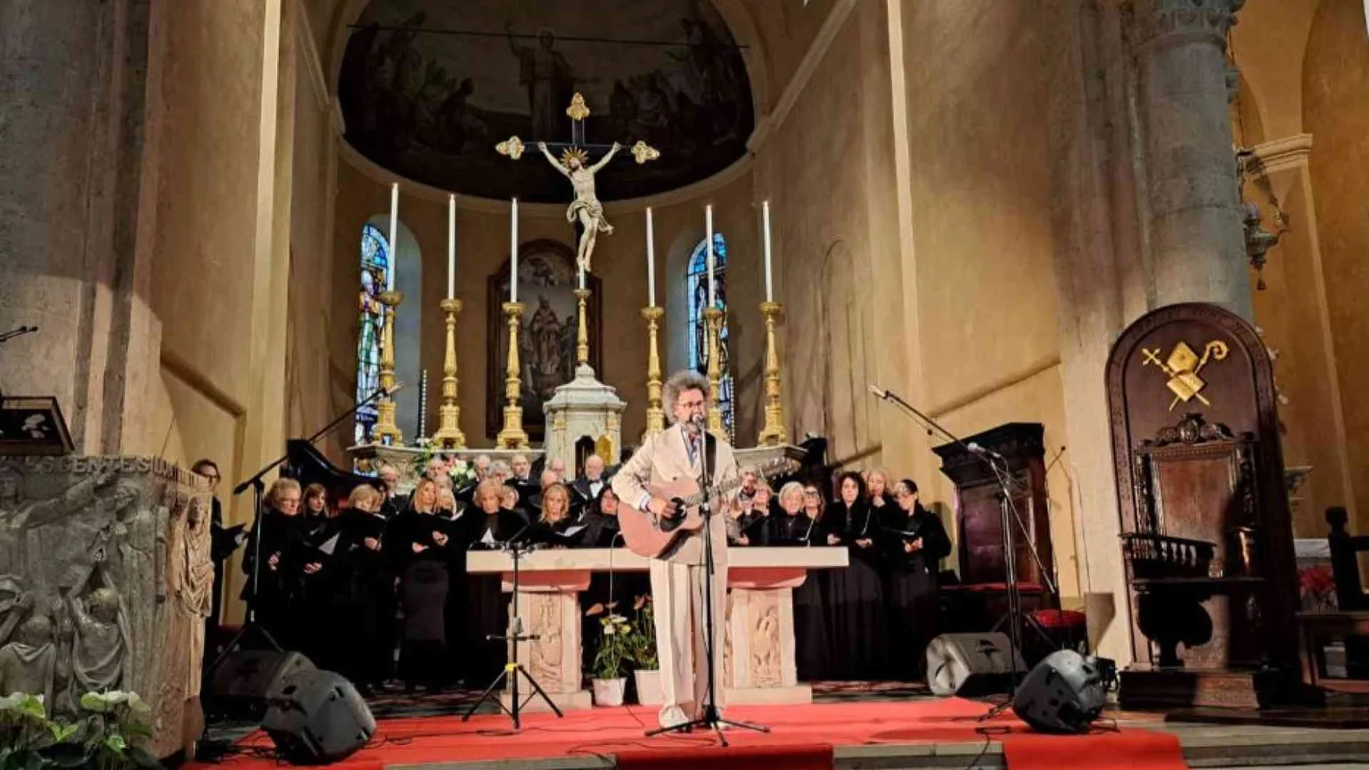 Simone Cristicchi, poeta tra poesia e preghiera in cattedrale