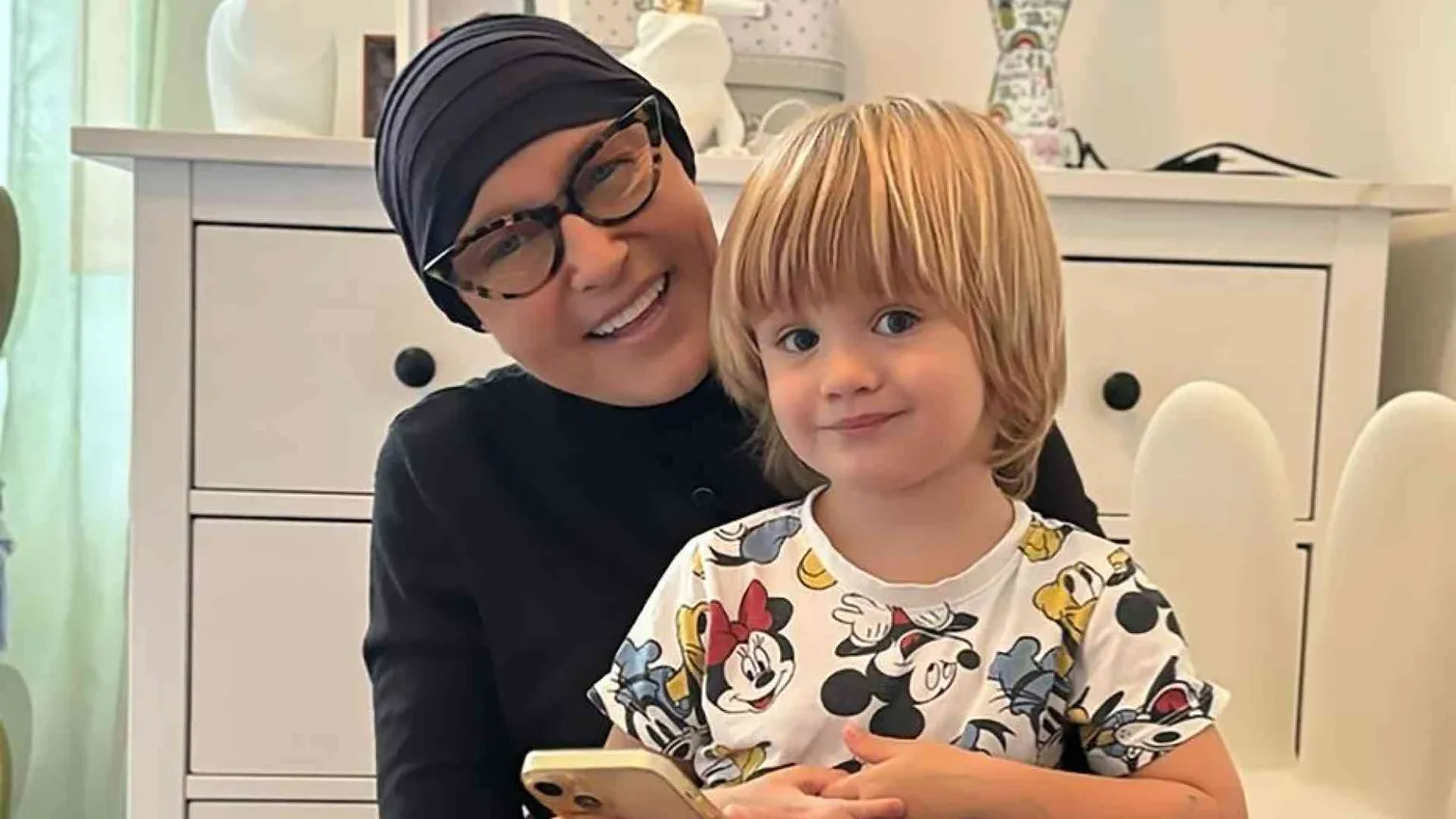 Addio a Eleonora Giorgi, l'amore per la famiglia oltre la malattia