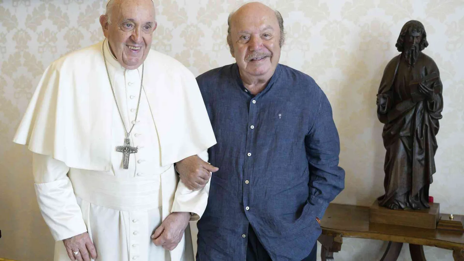 Lino Banfi: «Il mondo aspetta Francesco. Per lui ho pianto in questi giorni»