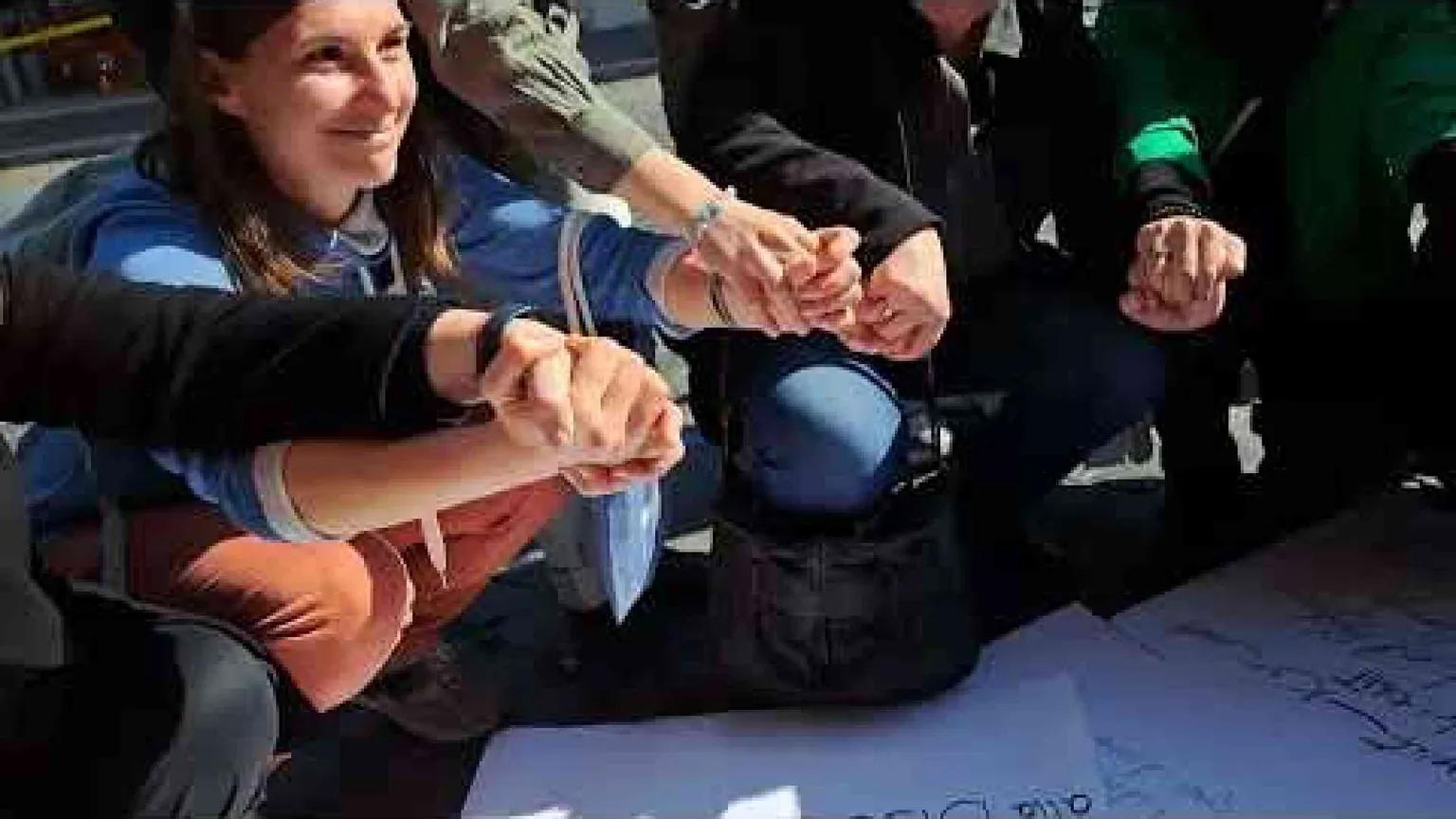 Le donne afghane: «No all'apartheid di genere, sia riconosciuto come crimine»