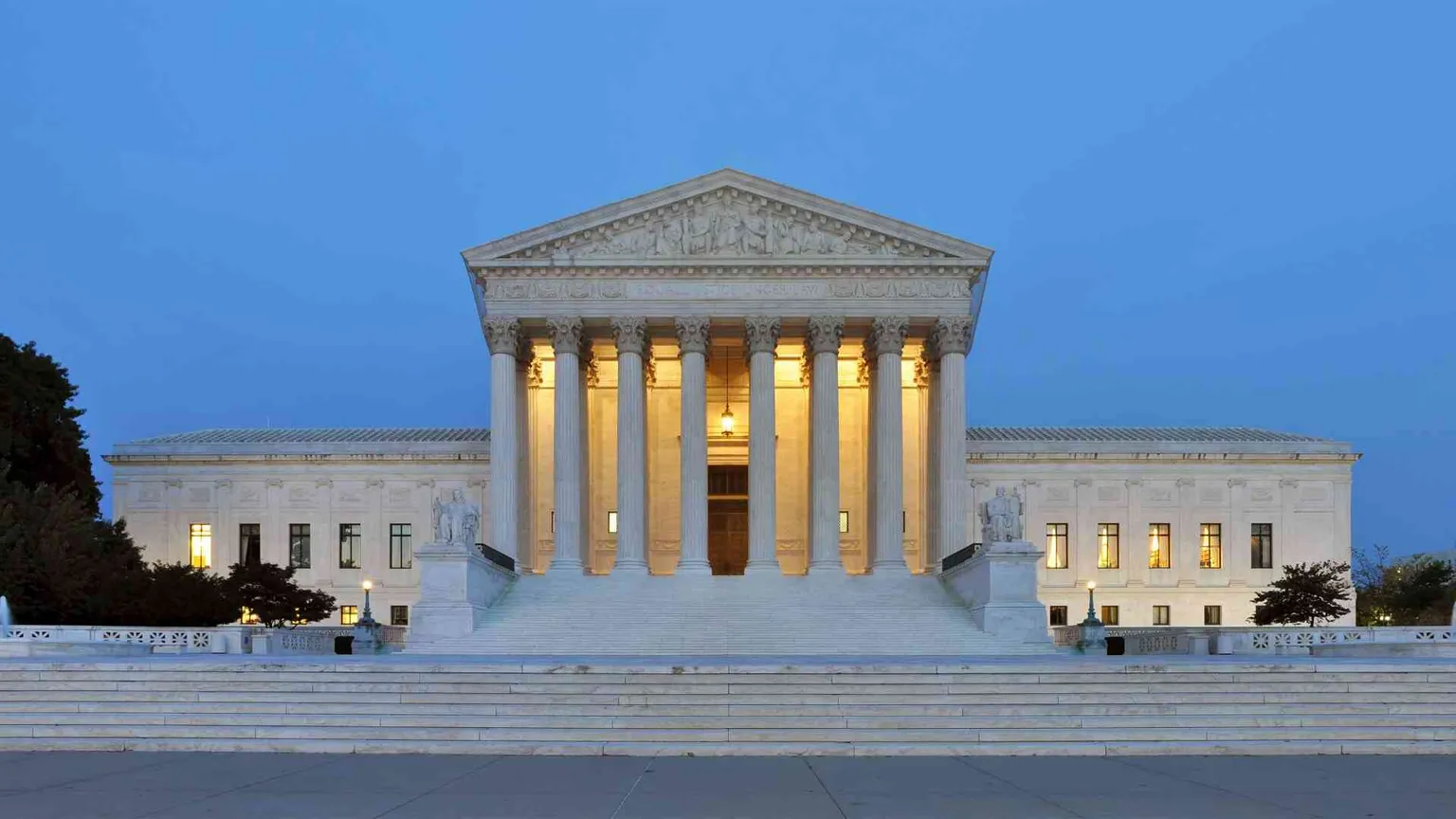 Lo strapotere di Trump e lo "scudo" della Corte Suprema