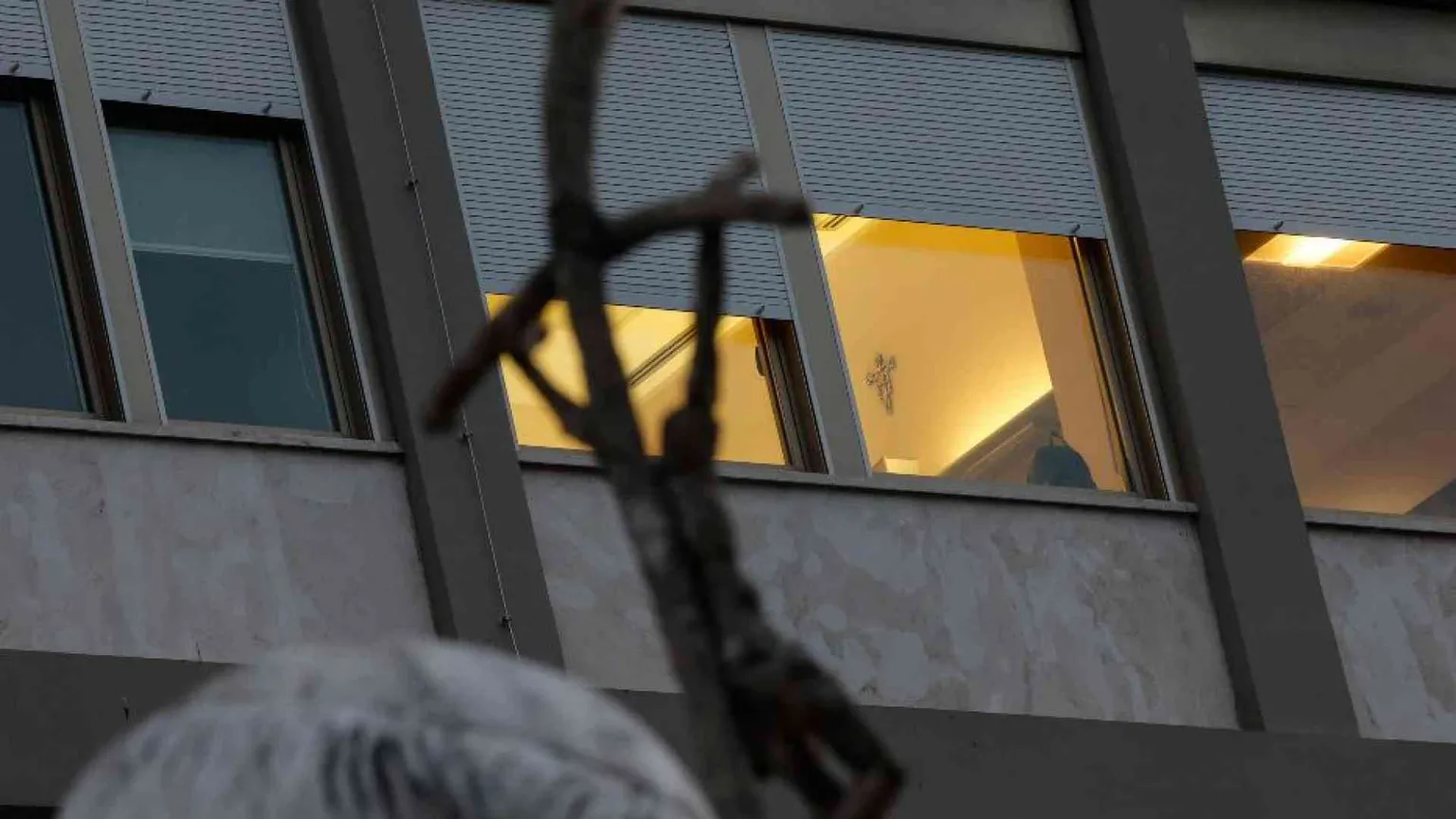 Il recupero del Papa è lento, ma la situazione resta stabile