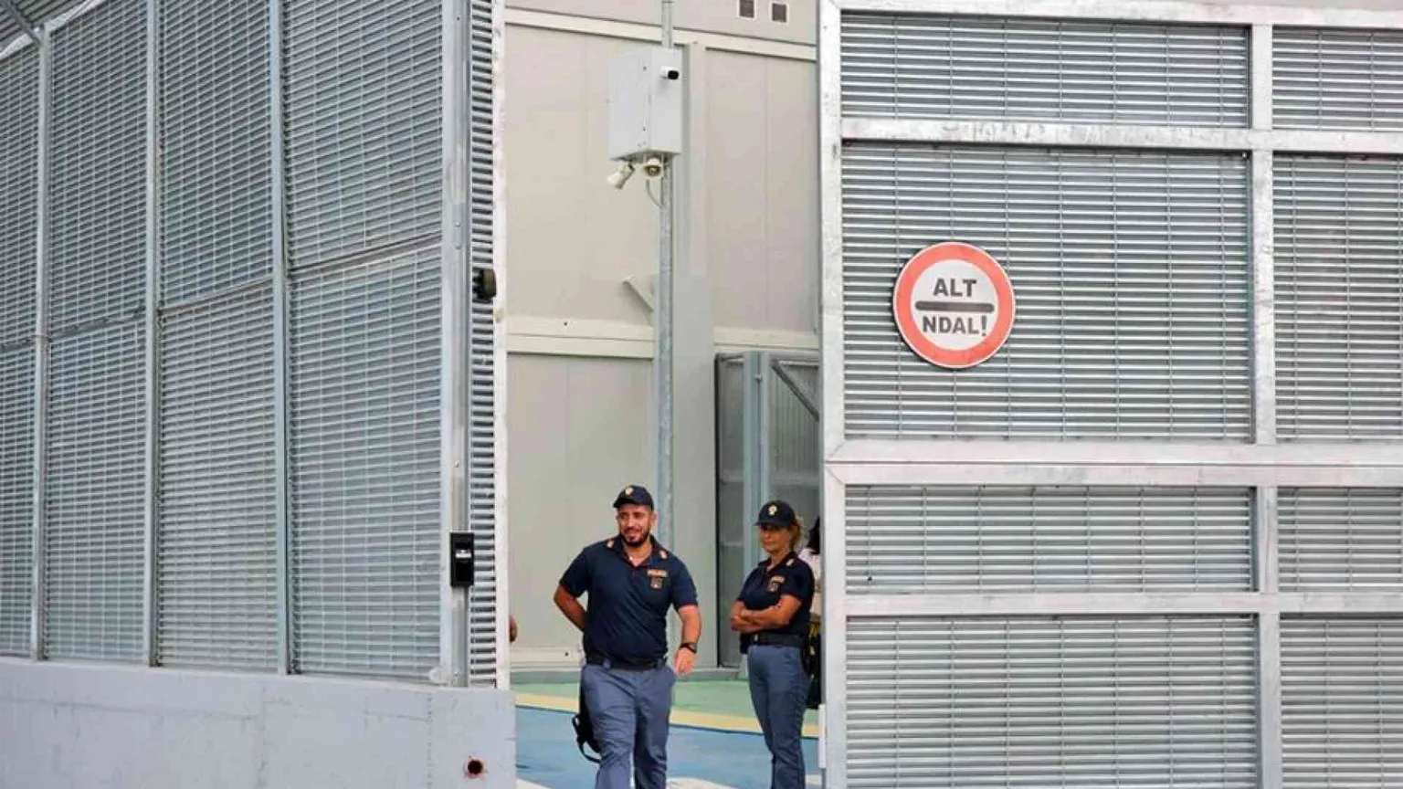 Via libera del Cdm al decreto Albania