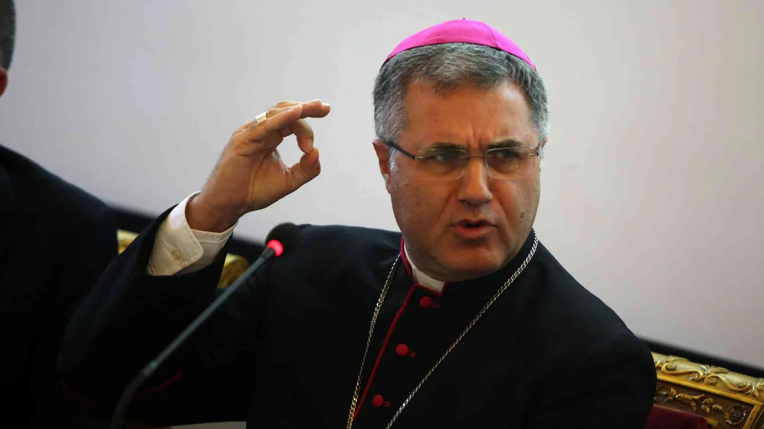 «Quei corpi abusati, una barbarie. Alle vittime doniamo le nostre lacrime»