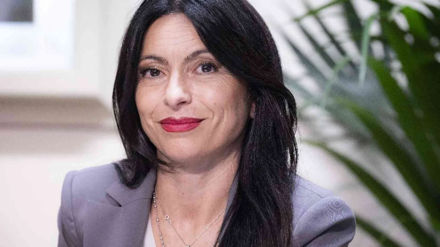 Gli insulti sul web alla governatrice dell'Umbria: «Denuncio per le altre»