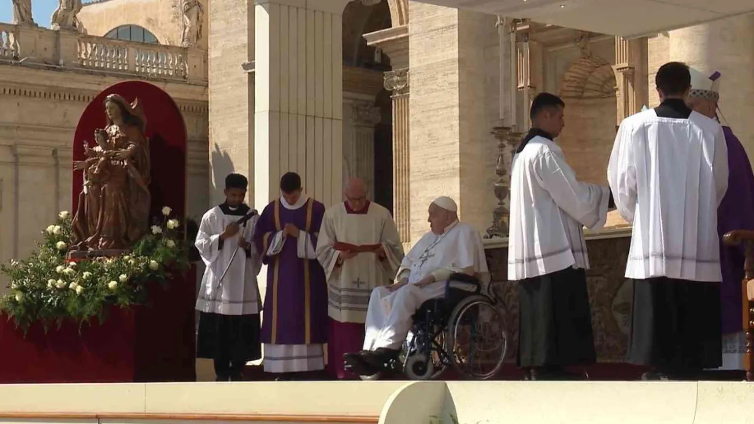 Il Papa prosegue la convalescenza. Ieri ha visto Parolin